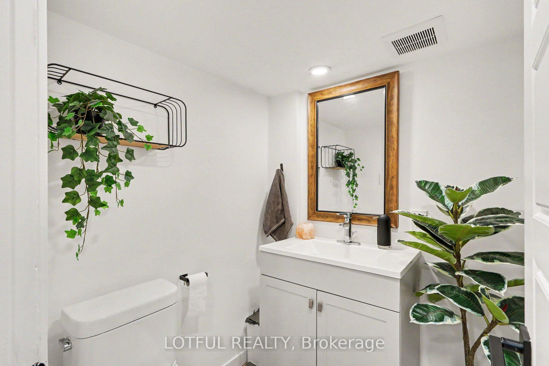 Photo 5 of 2226 Saunderson Drive, Ottawa, Elmvale Acres/Urbandale — HOMEH