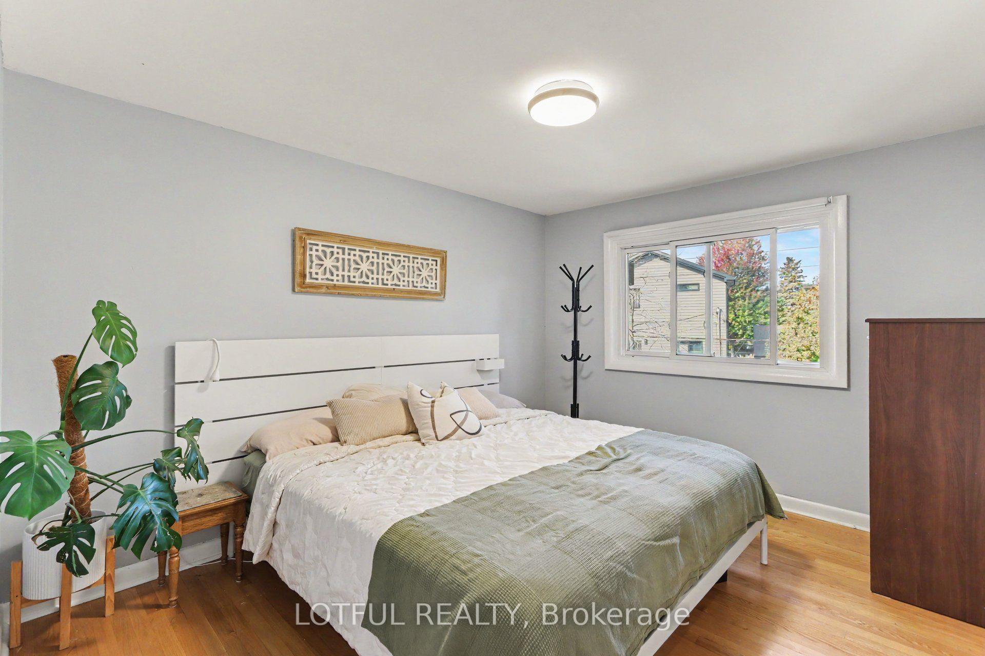 Photo 12 of 2226 Saunderson Drive, Ottawa, Elmvale Acres/Urbandale — HOMEH