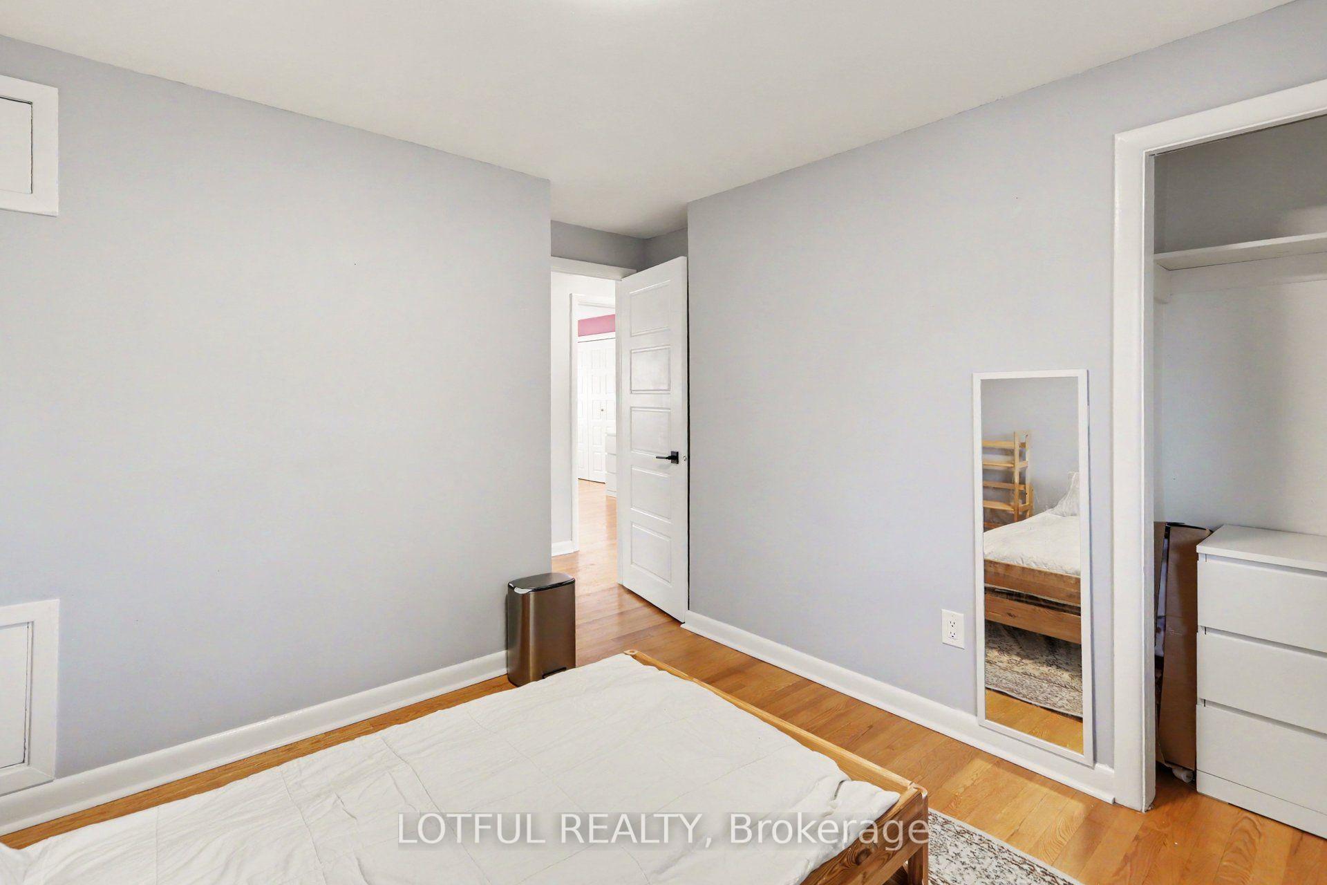 Photo 18 of 2226 Saunderson Drive, Ottawa, Elmvale Acres/Urbandale — HOMEH