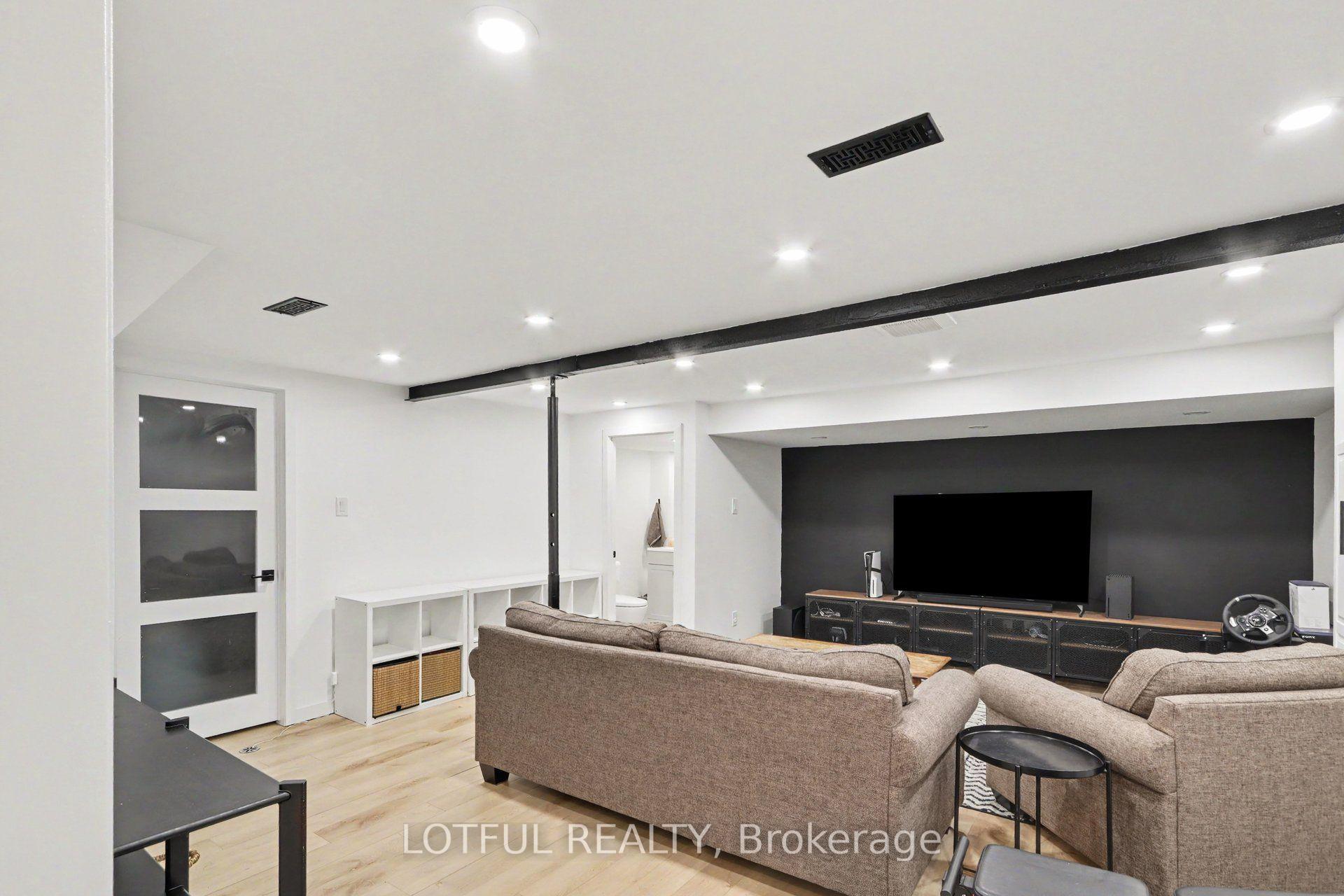 Photo 20 of 2226 Saunderson Drive, Ottawa, Elmvale Acres/Urbandale — HOMEH