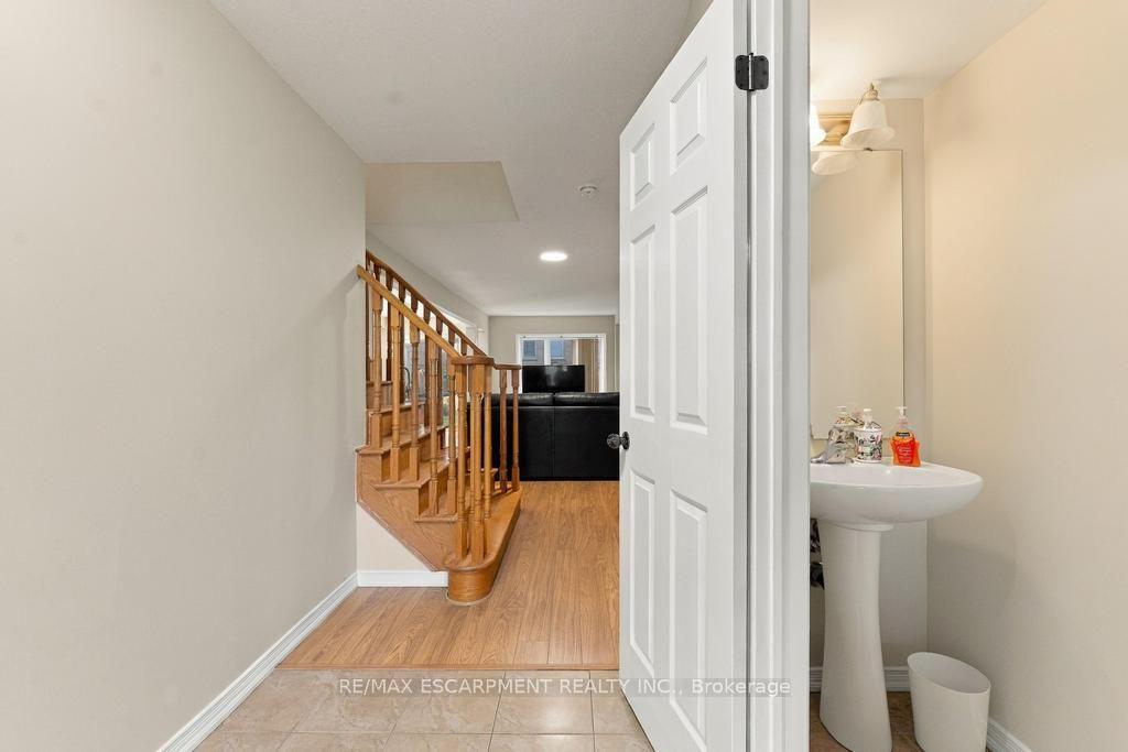 Photo 2 of 173 Whitwell Way, Hamilton, Binbrook — HOMEH