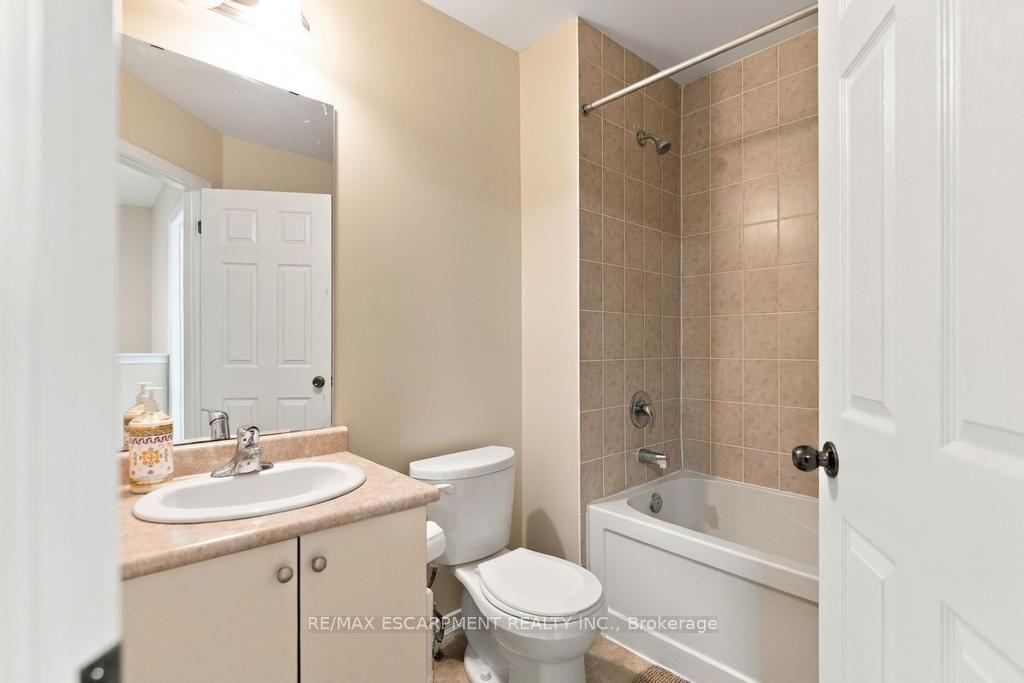 Photo 10 of 173 Whitwell Way, Hamilton, Binbrook — HOMEH