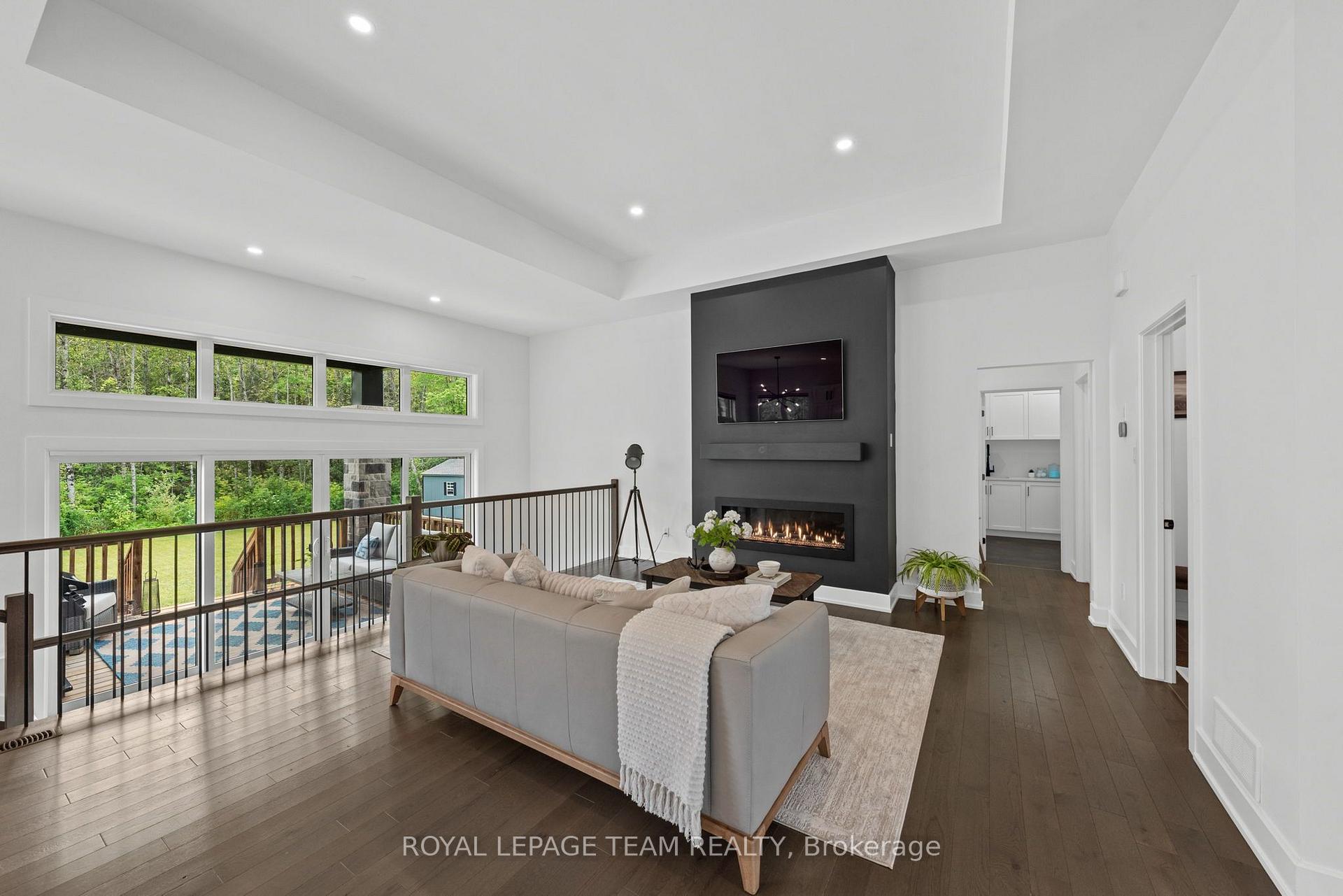 Photo 6 of 176 Country Meadow Drive, Ottawa, Huntley Ward (North West) — HOMEH
