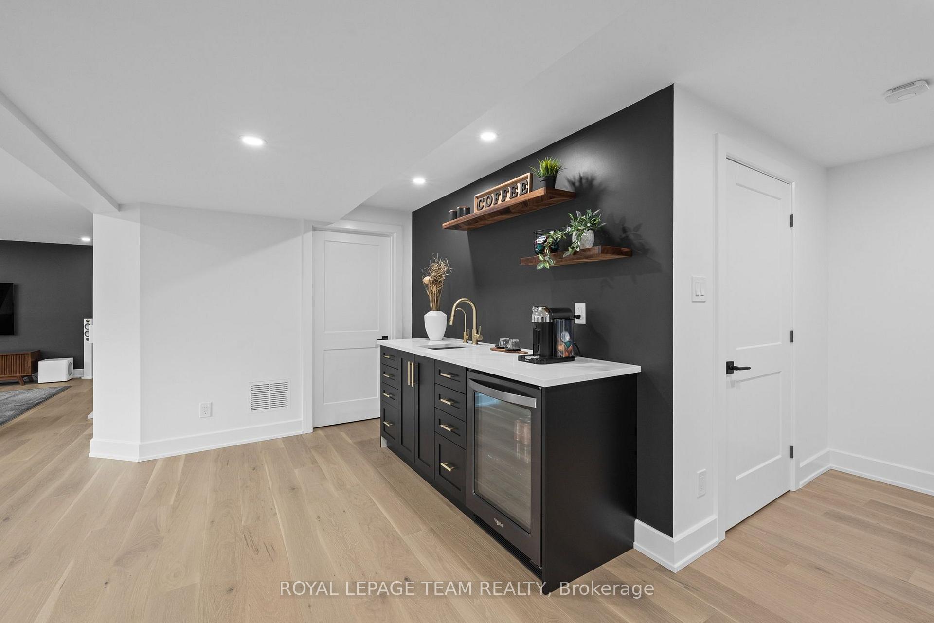 Photo 35 of 176 Country Meadow Drive, Ottawa, Huntley Ward (North West) — HOMEH