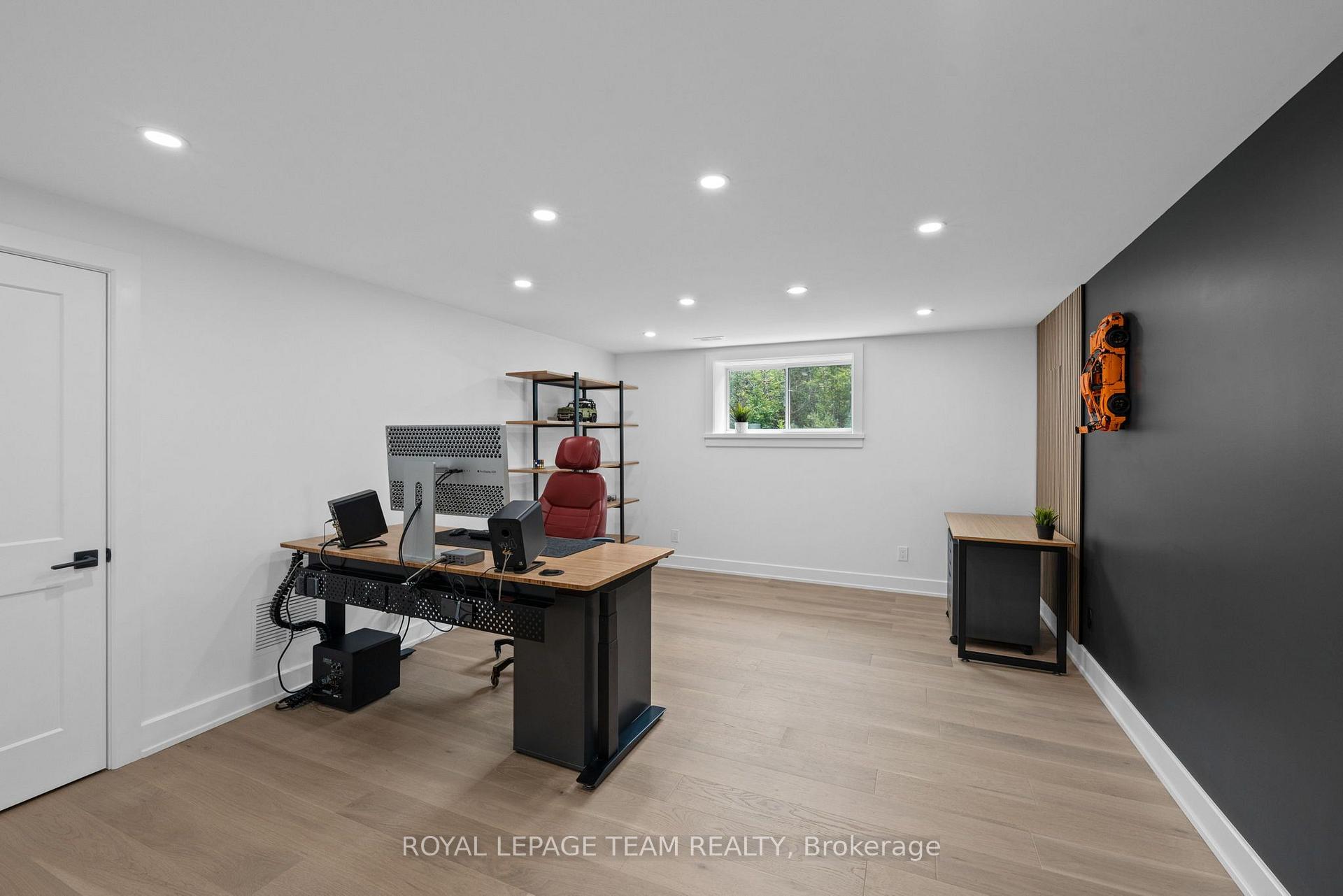 Photo 37 of 176 Country Meadow Drive, Ottawa, Huntley Ward (North West) — HOMEH