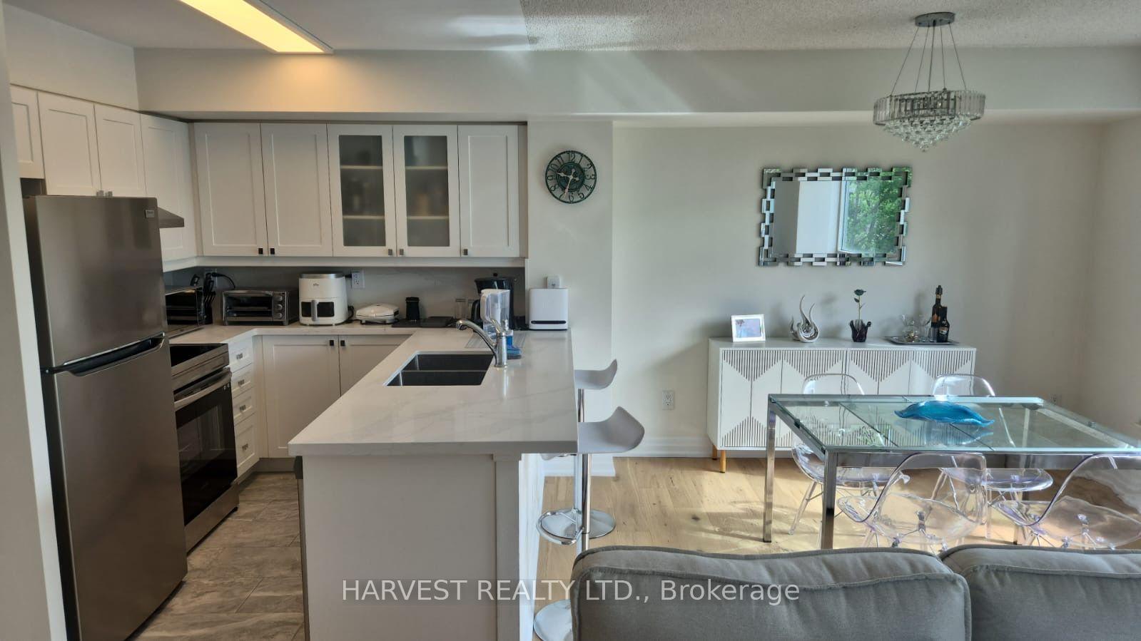 Photo 3 of Unit 310, 188 Doris Avenue, North York, Willowdale East — HOMEH