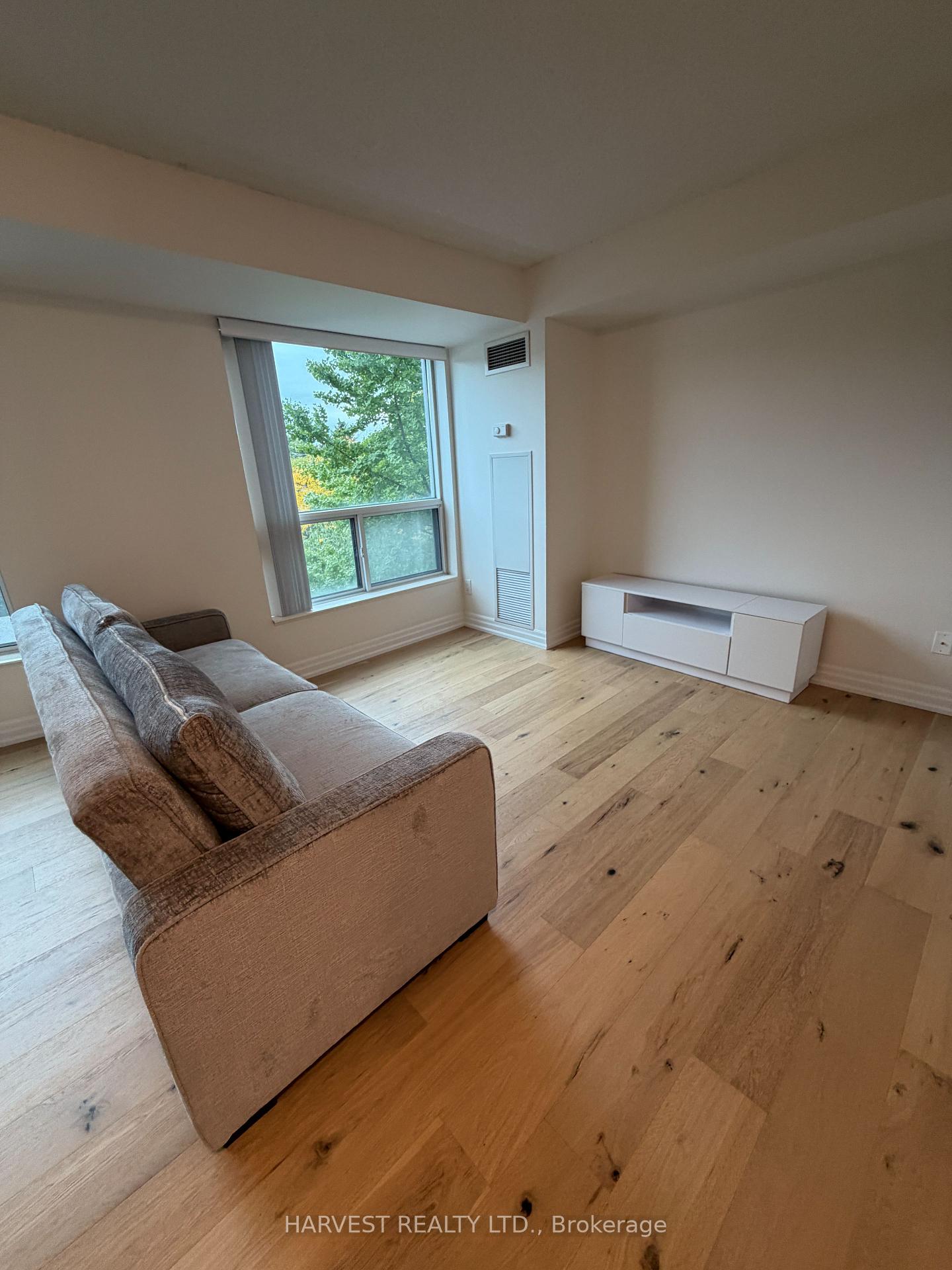 Photo 7 of Unit 310, 188 Doris Avenue, North York, Willowdale East — HOMEH