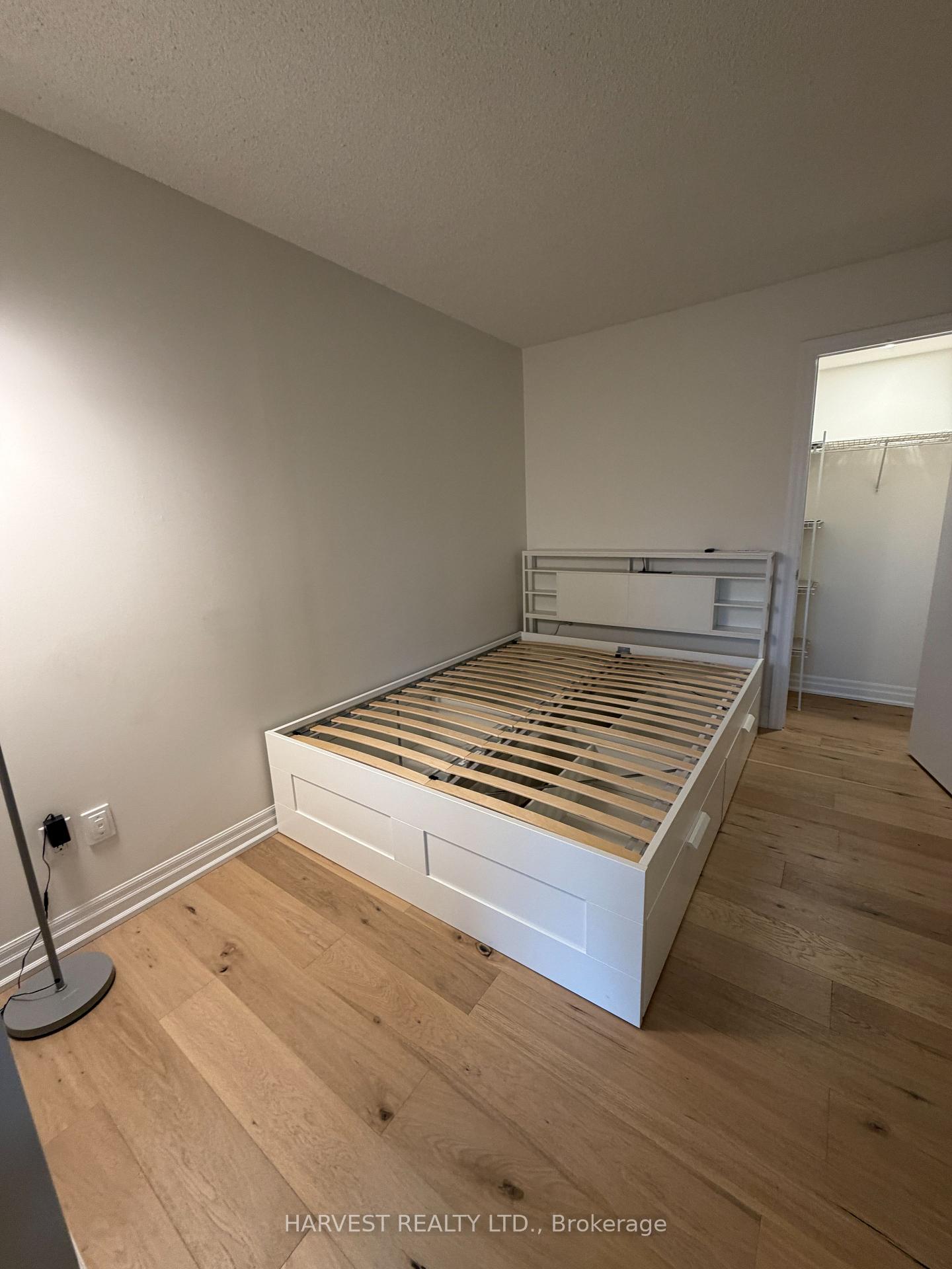 Photo 8 of Unit 310, 188 Doris Avenue, North York, Willowdale East — HOMEH