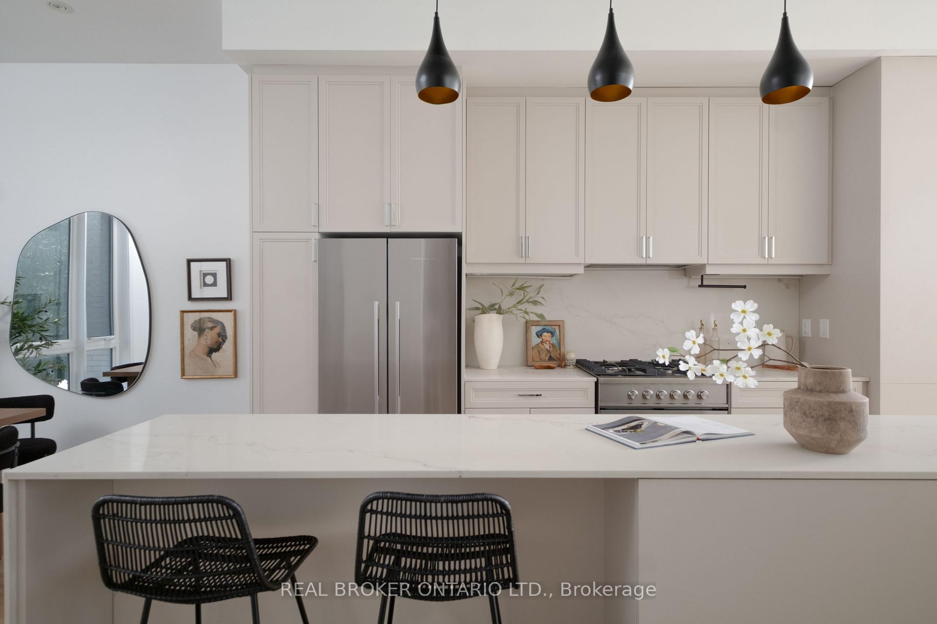 Photo 4 of 62A Perth Avenue, Toronto, Dufferin Grove — HOMEH