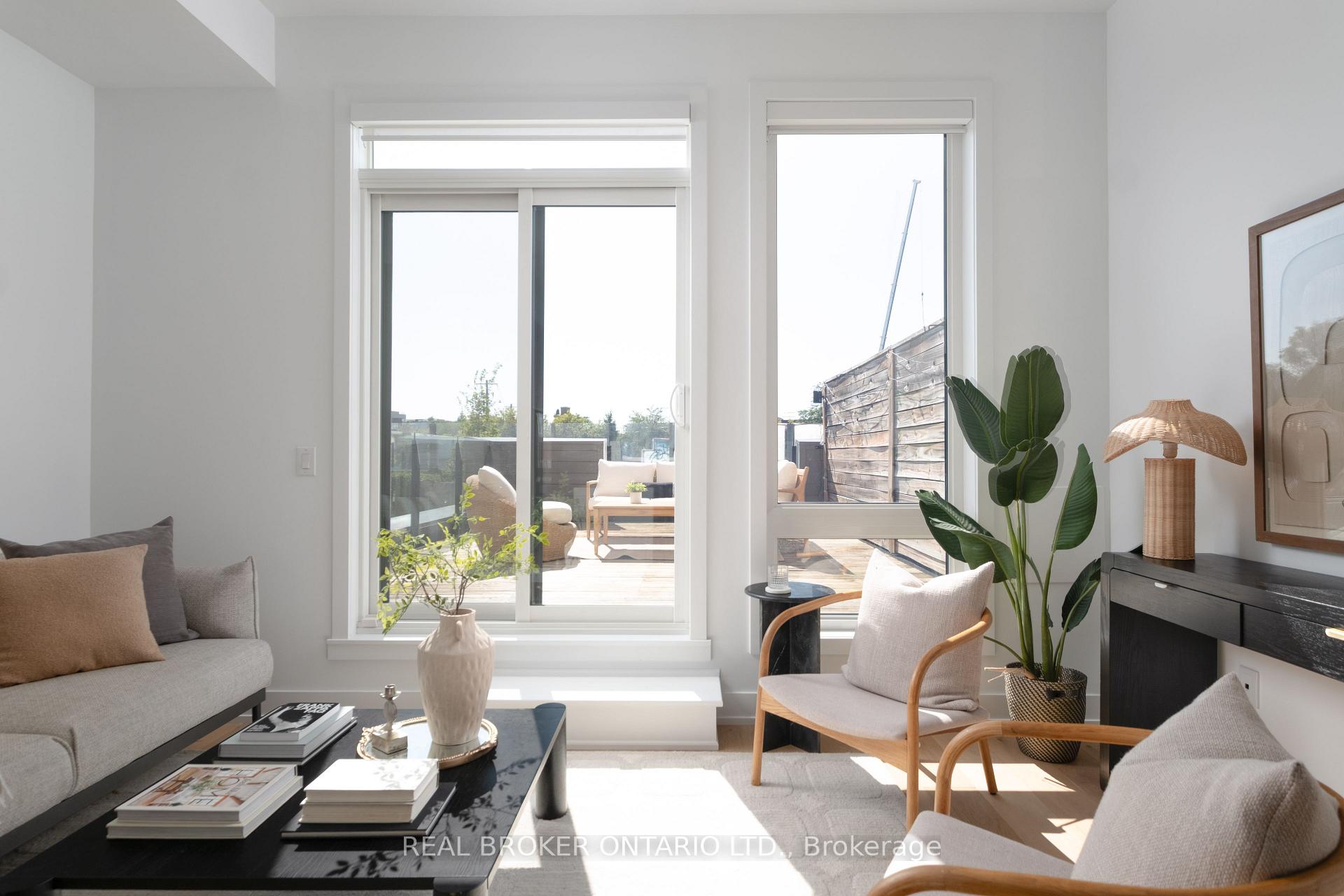 Photo 7 of 62A Perth Avenue, Toronto, Dufferin Grove — HOMEH