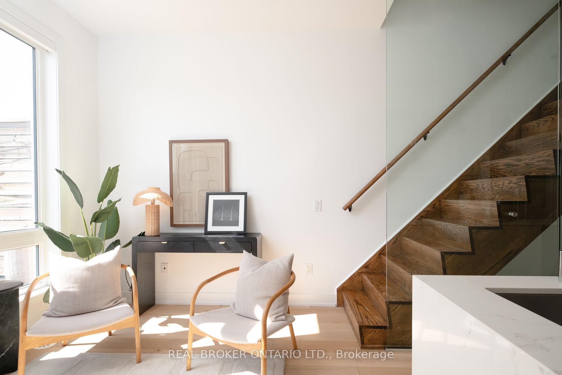 Photo 8 of 62A Perth Avenue, Toronto, Dufferin Grove — HOMEH