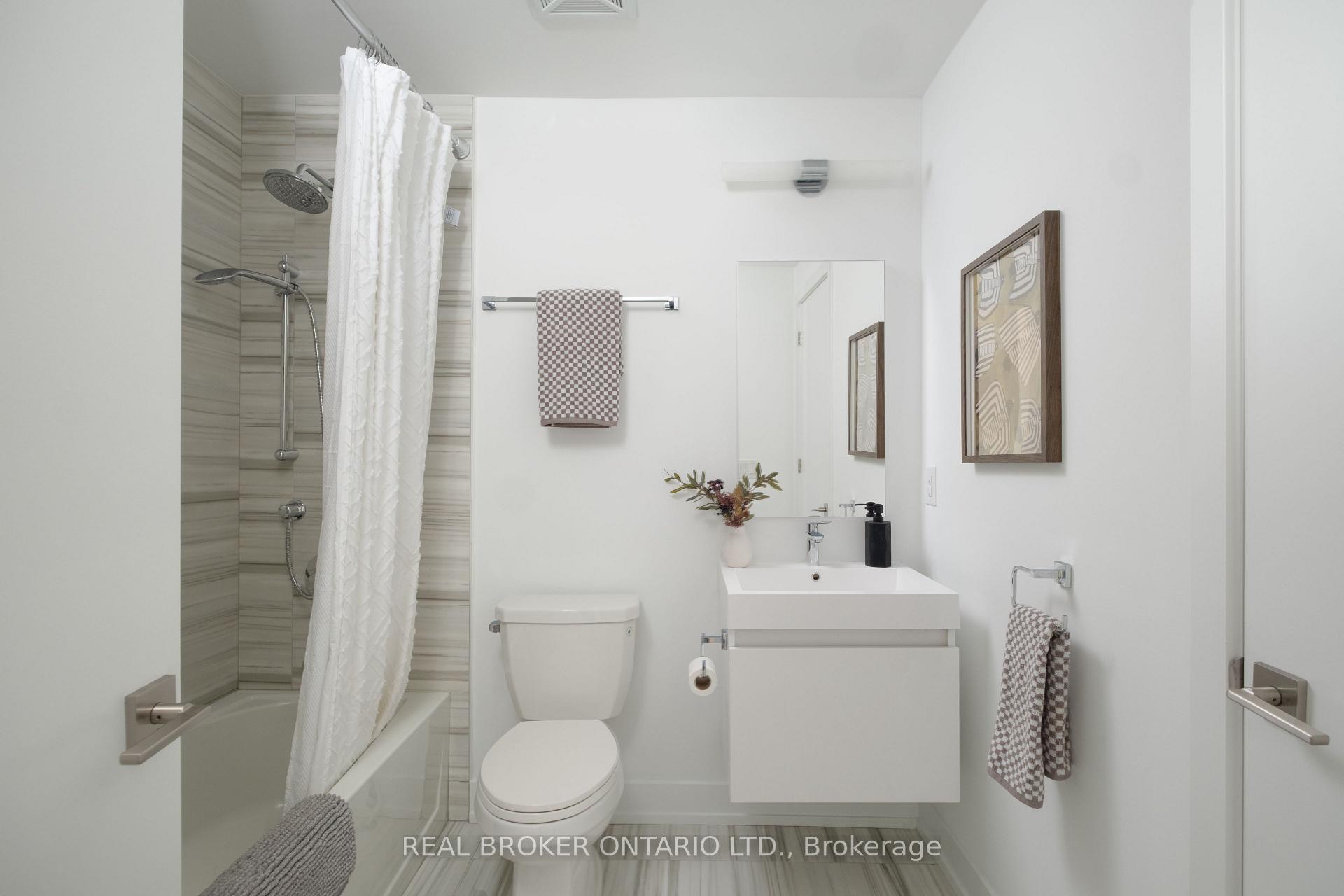 Photo 21 of 62A Perth Avenue, Toronto, Dufferin Grove — HOMEH