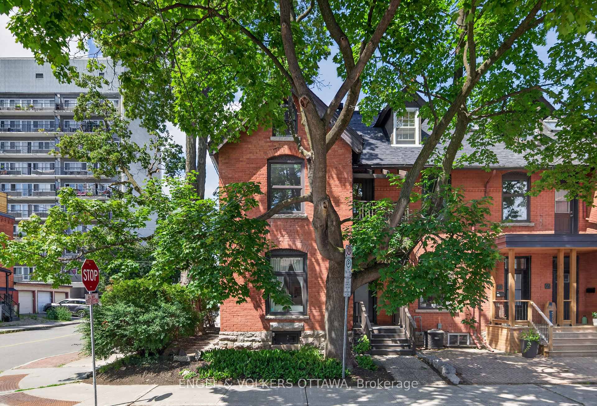 Photo 3 of 73 Gilmour Street, Ottawa, Ottawa Centre/Golden Triangle — HOMEH