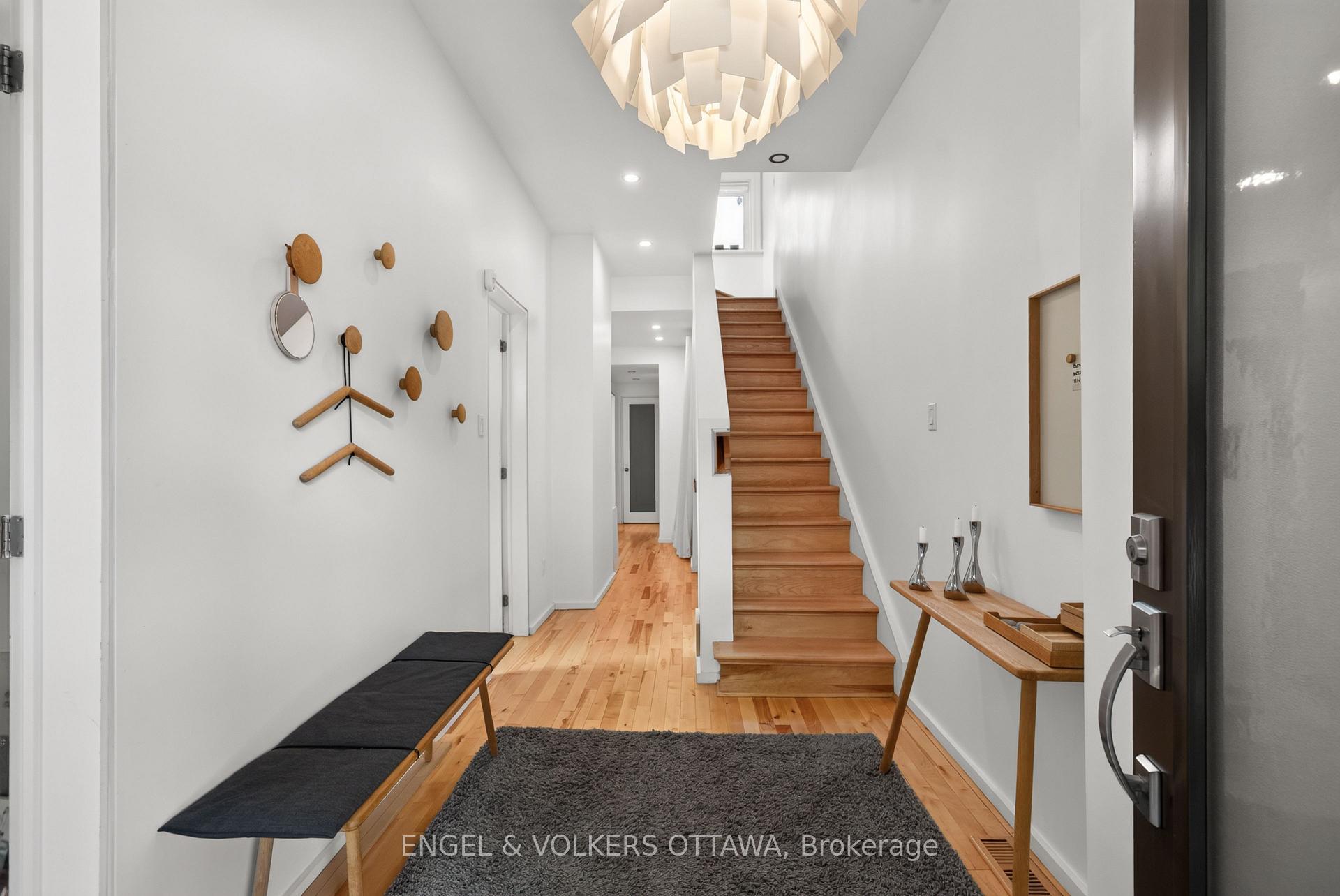 Photo 4 of 73 Gilmour Street, Ottawa, Ottawa Centre/Golden Triangle — HOMEH