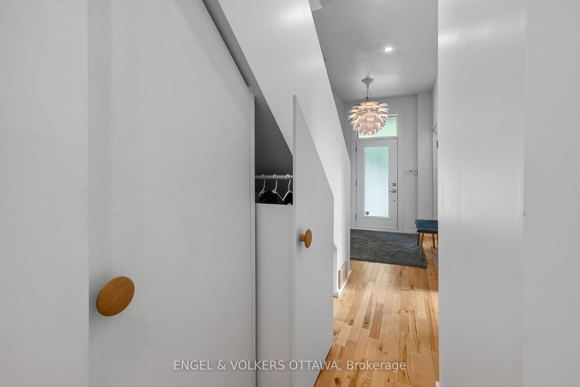 Photo 5 of 73 Gilmour Street, Ottawa, Ottawa Centre/Golden Triangle — HOMEH
