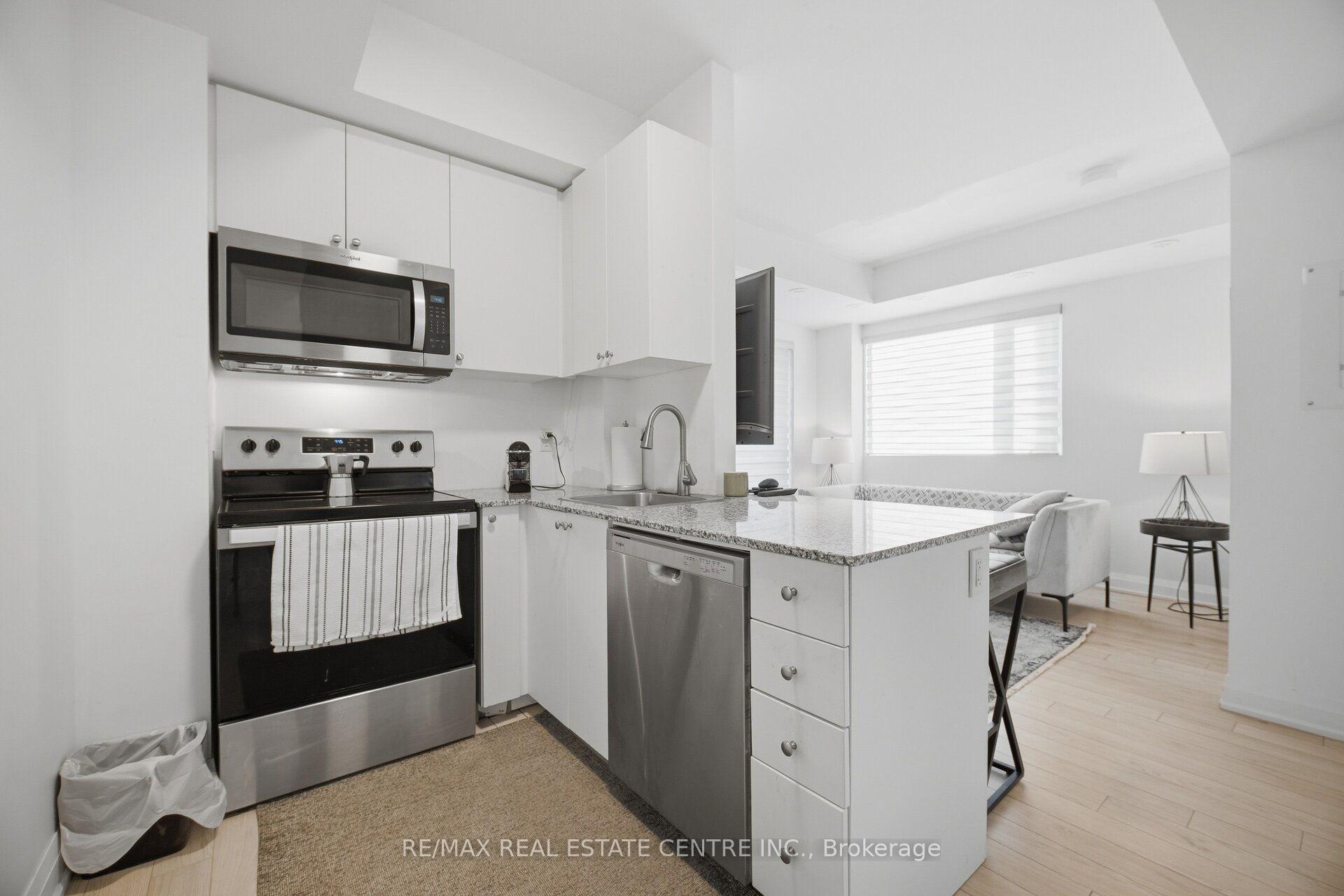 Photo 9 of Unit 1402, 5279 Highway 7, Vaughan, Vaughan Grove — HOMEH