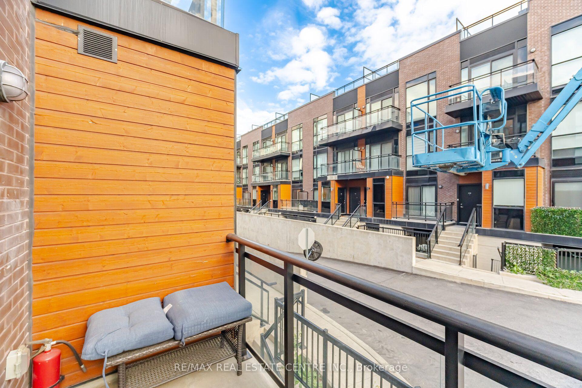 Photo 19 of Unit 1402, 5279 Highway 7, Vaughan, Vaughan Grove — HOMEH