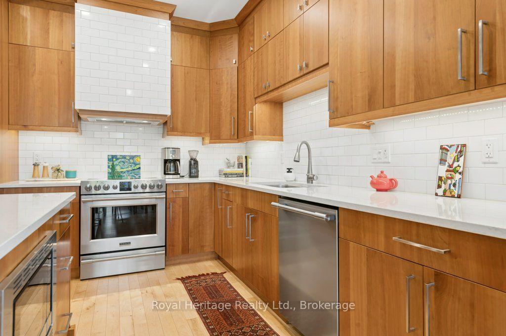 Photo 13 of 54 Hummingbird Drive, Belleville, Thurlow Ward — HOMEH