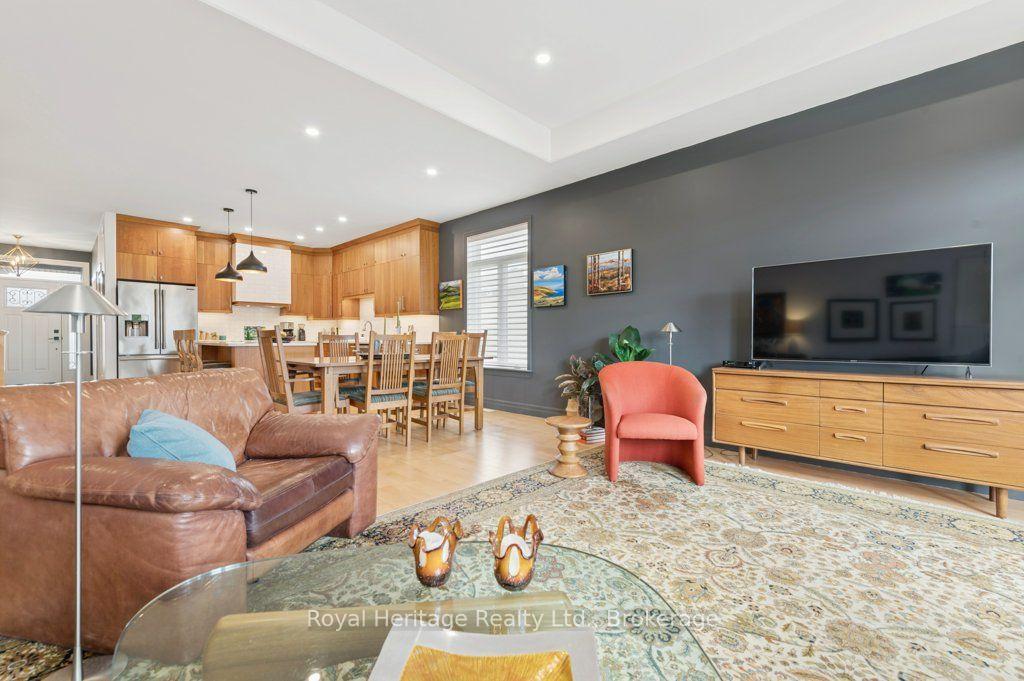 Photo 23 of 54 Hummingbird Drive, Belleville, Thurlow Ward — HOMEH