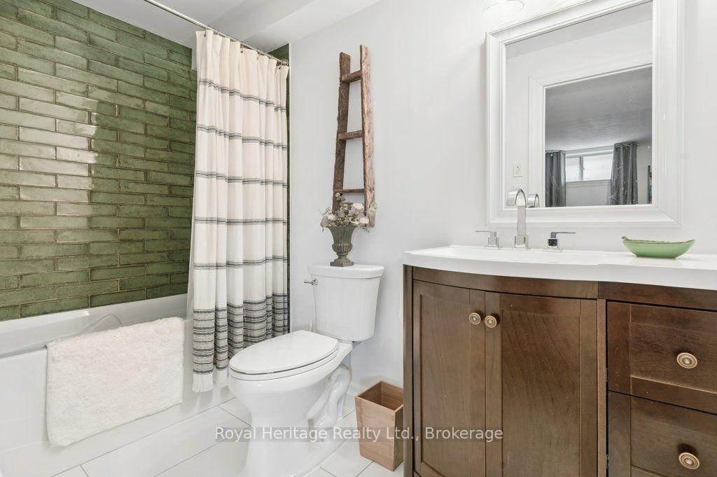 Photo 38 of 54 Hummingbird Drive, Belleville, Thurlow Ward — HOMEH