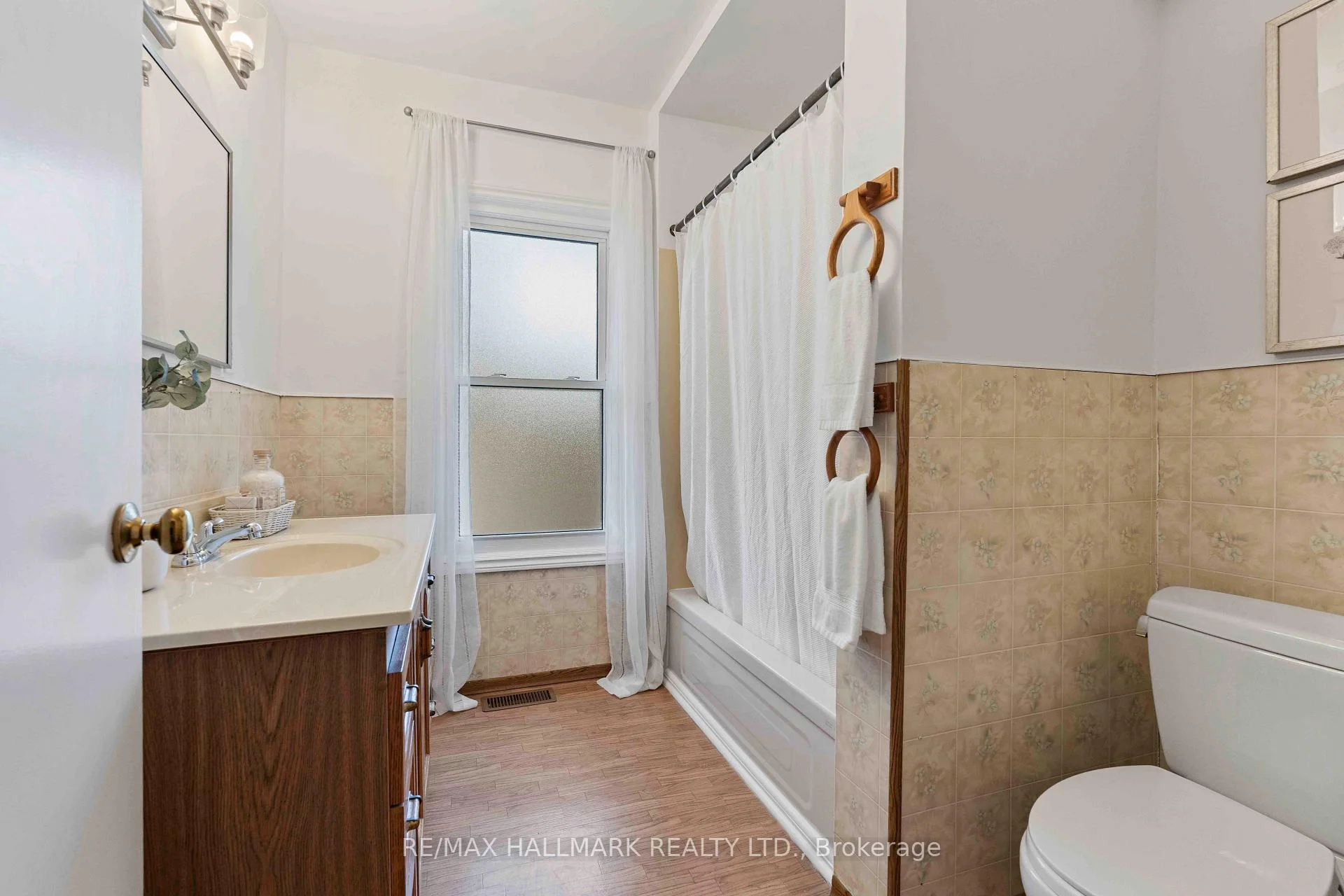 Photo 33 of 97 Coleman Avenue, Toronto, East End-Danforth — HOMEH