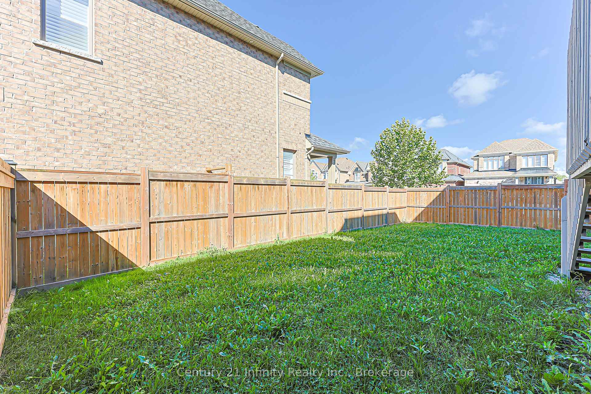 Photo 43 of 2 Gillivary Drive, Whitby, Rural Whitby — HOMEH