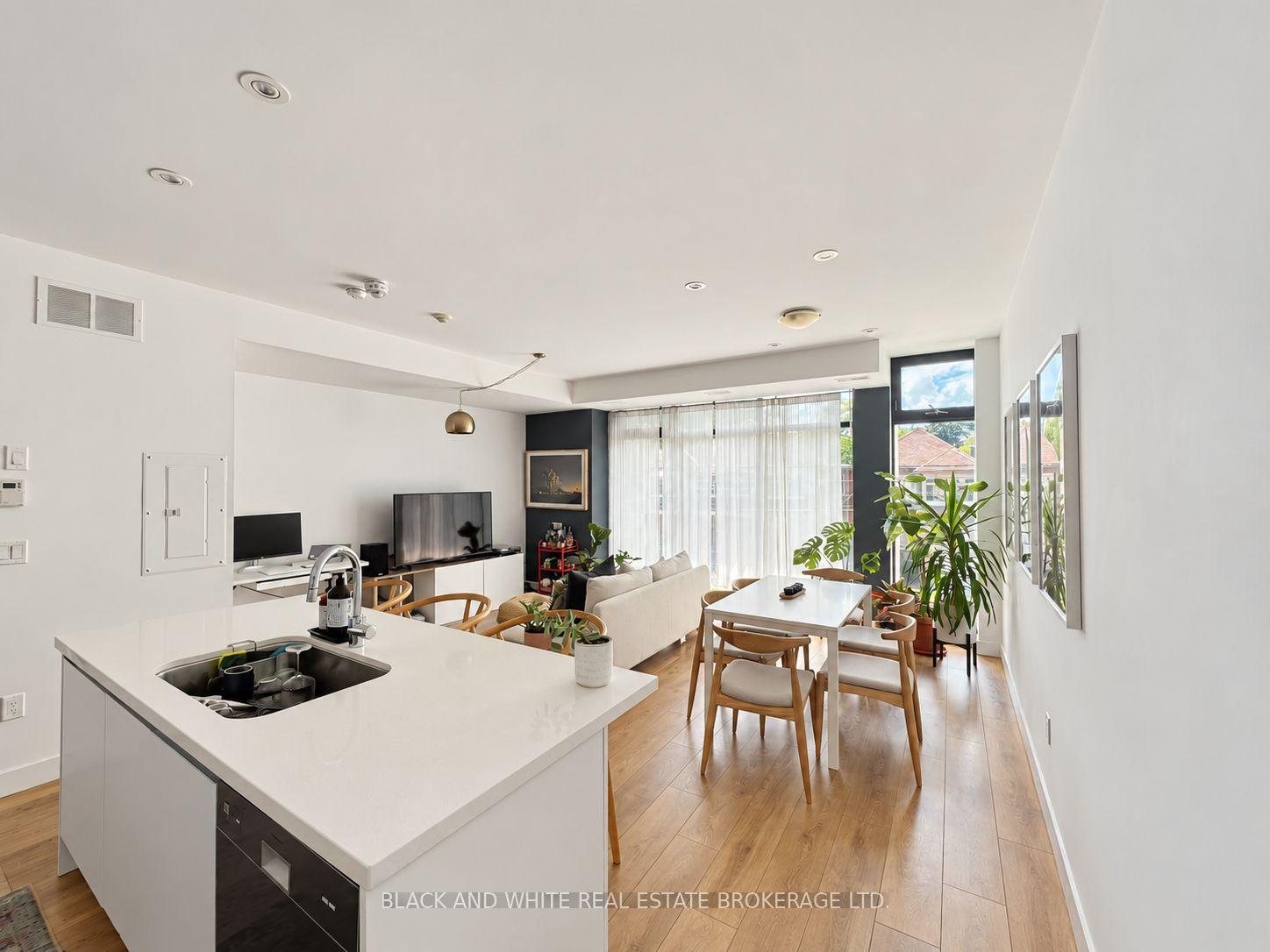 Photo 4 of Unit 209, 441 Jane Street, Toronto, Runnymede-Bloor West Village — HOMEH