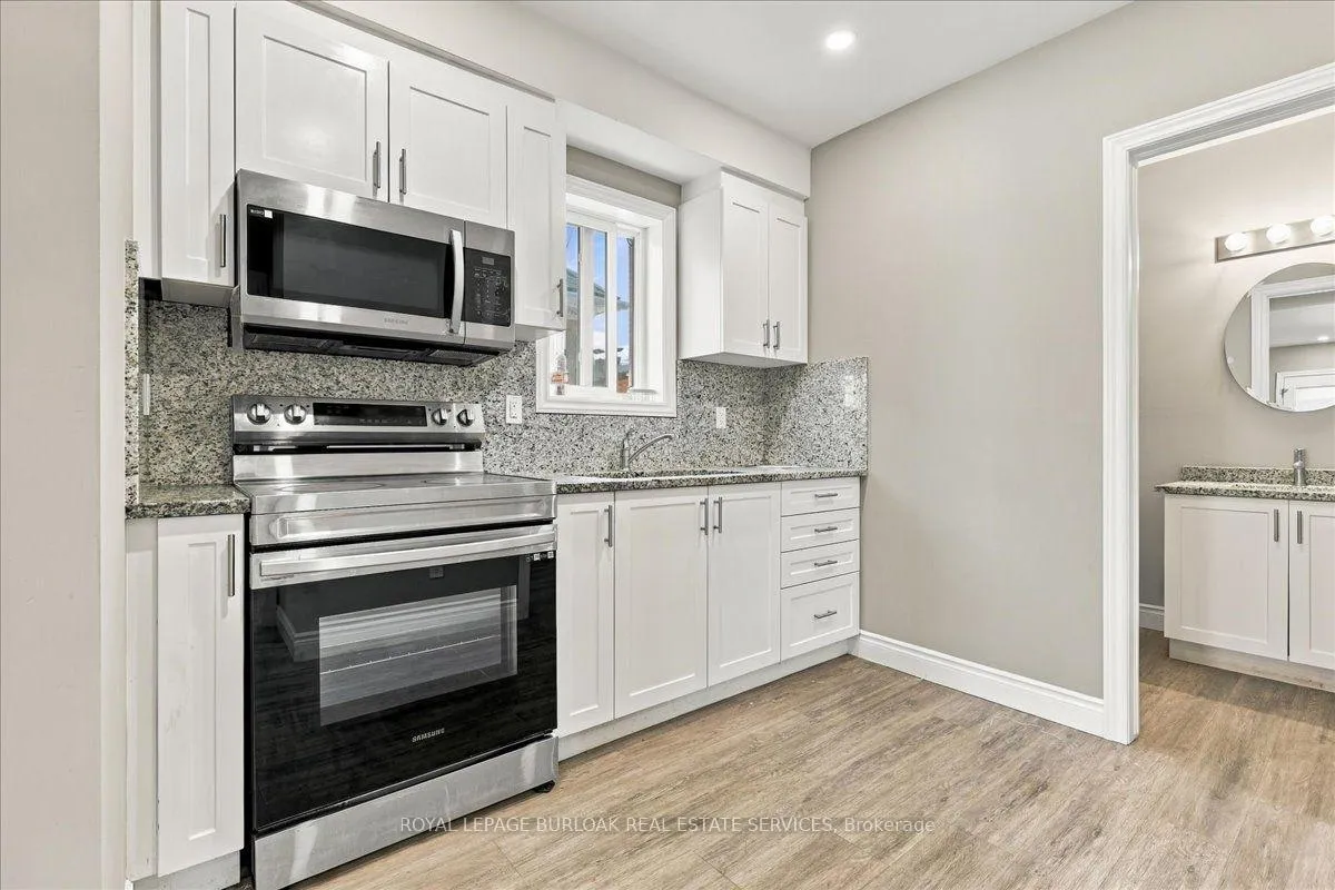 Photo 5 of Unit Upper, 17 Eby Street S, Kitchener, Cedar Hill — HOMEH