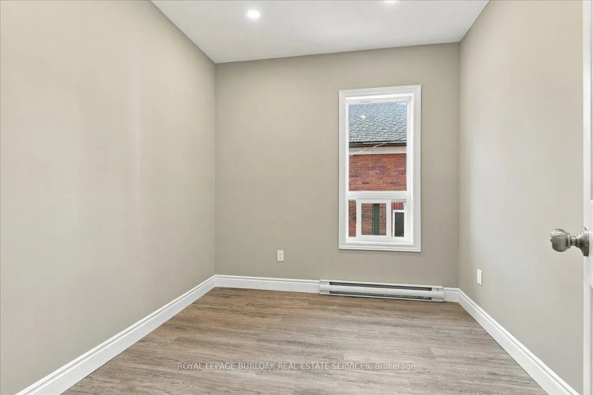 Photo 11 of Unit Upper, 17 Eby Street S, Kitchener, Cedar Hill — HOMEH