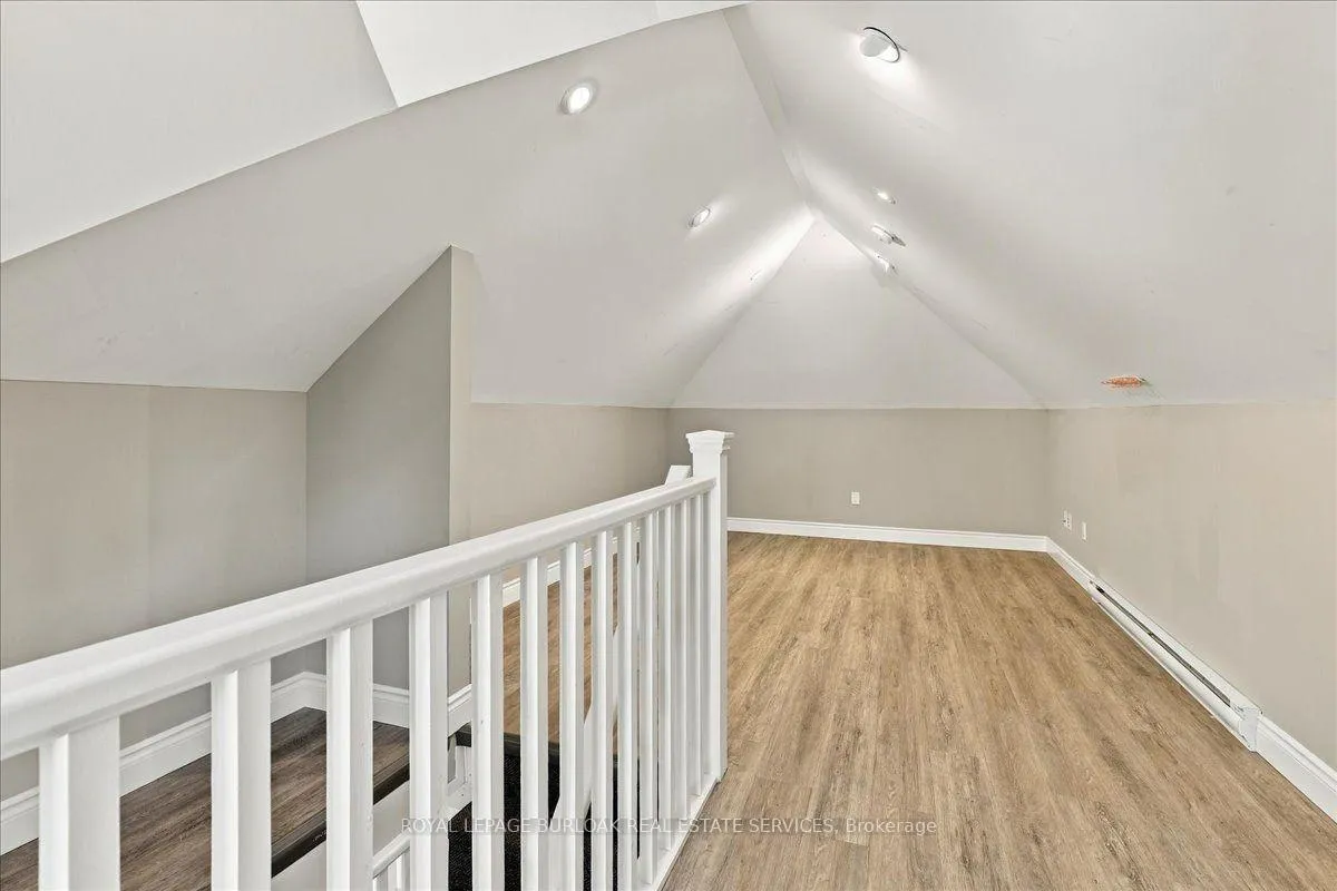 Photo 18 of Unit Upper, 17 Eby Street S, Kitchener, Cedar Hill — HOMEH
