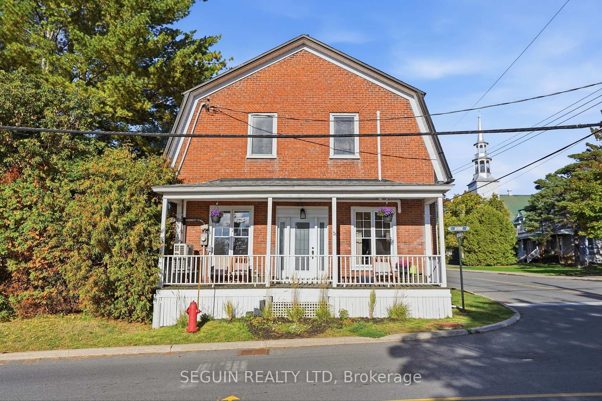 Photo 2 of 31 John Street, Champlain, L'Orignal — HOMEH