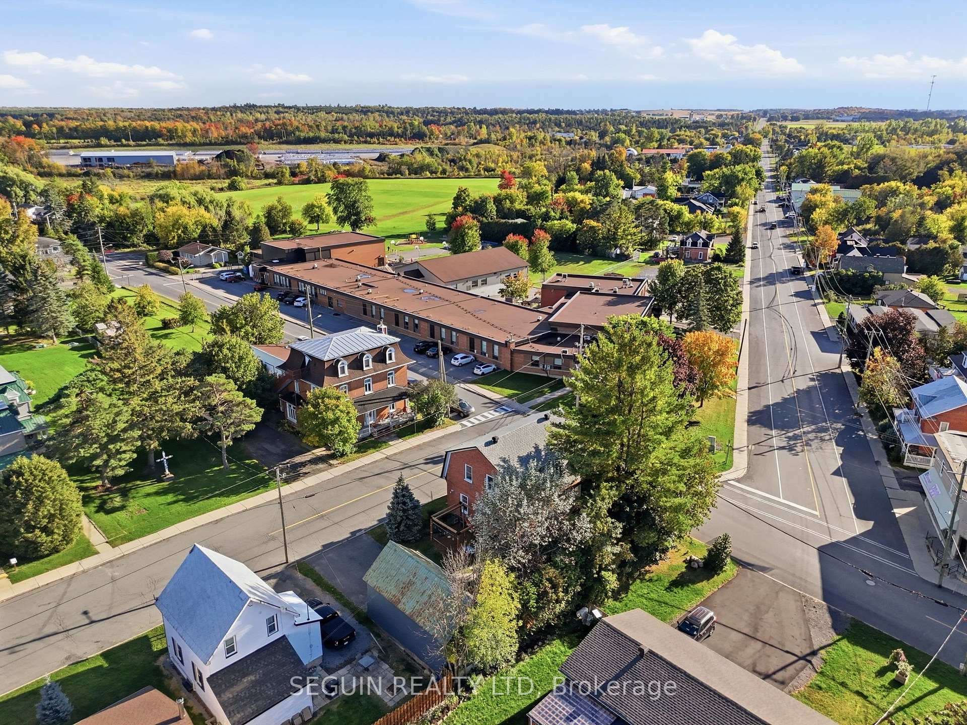 Photo 36 of 31 John Street, Champlain, L'Orignal — HOMEH