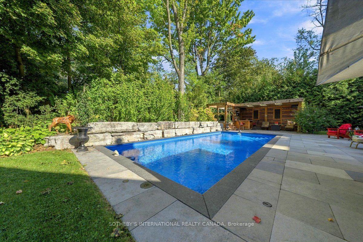 Photo 4 of 167 Pinewood Trail, Mississauga, Mineola — HOMEH