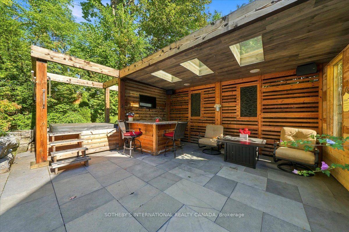 Photo 32 of 167 Pinewood Trail, Mississauga, Mineola — HOMEH