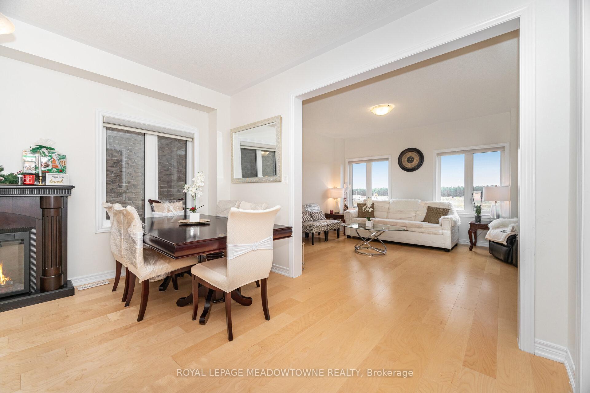 Photo 6 of 301 Ridley Crescent, Southgate — HOMEH