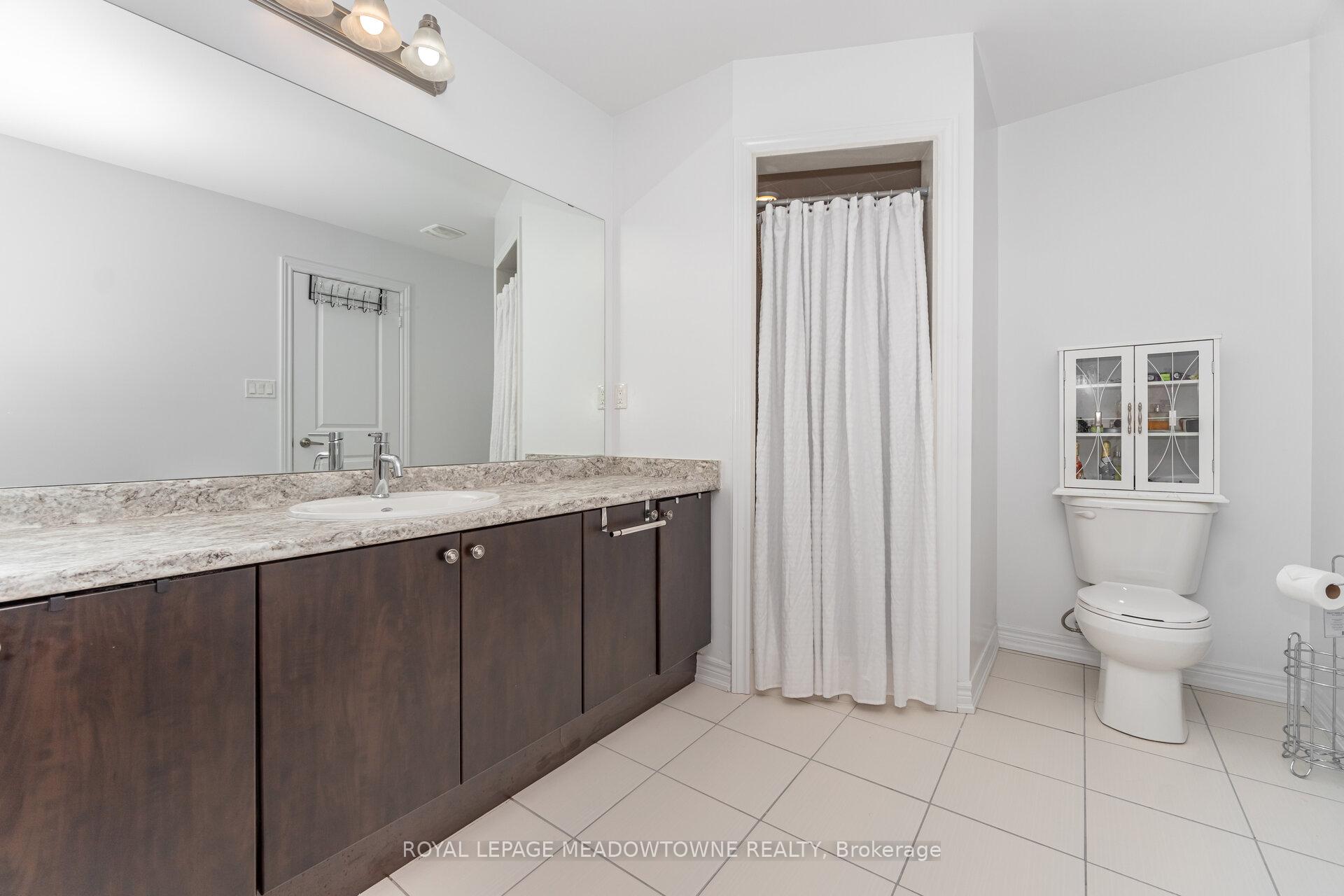 Photo 23 of 301 Ridley Crescent, Southgate — HOMEH