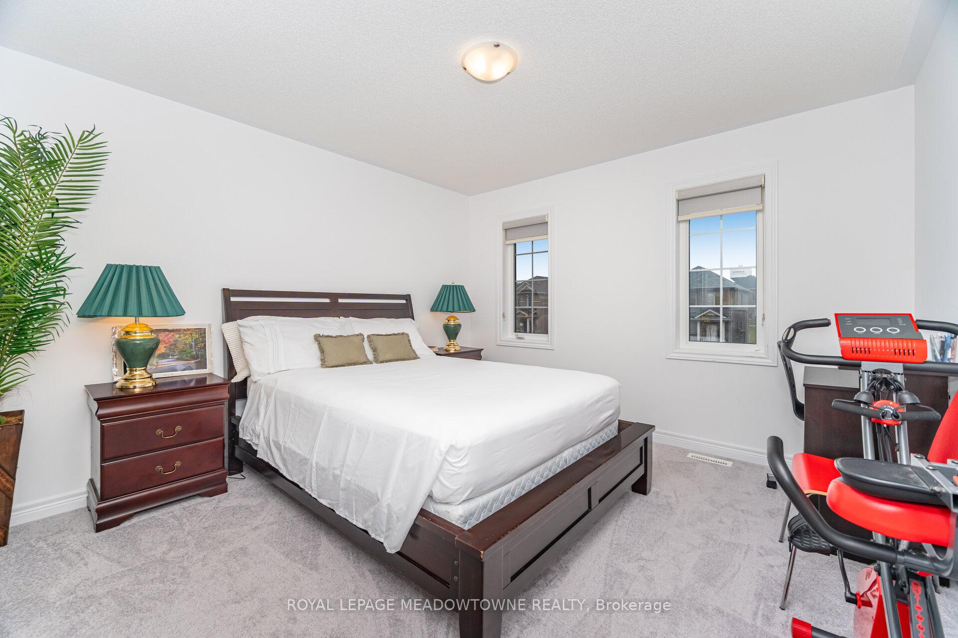 Photo 26 of 301 Ridley Crescent, Southgate — HOMEH