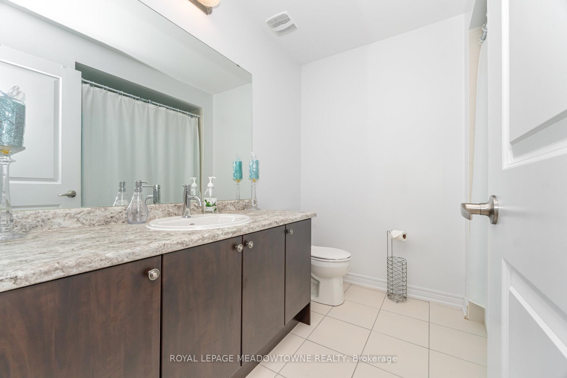 Photo 28 of 301 Ridley Crescent, Southgate — HOMEH
