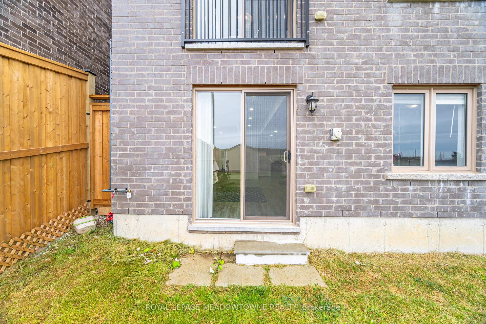 Photo 29 of 301 Ridley Crescent, Southgate — HOMEH