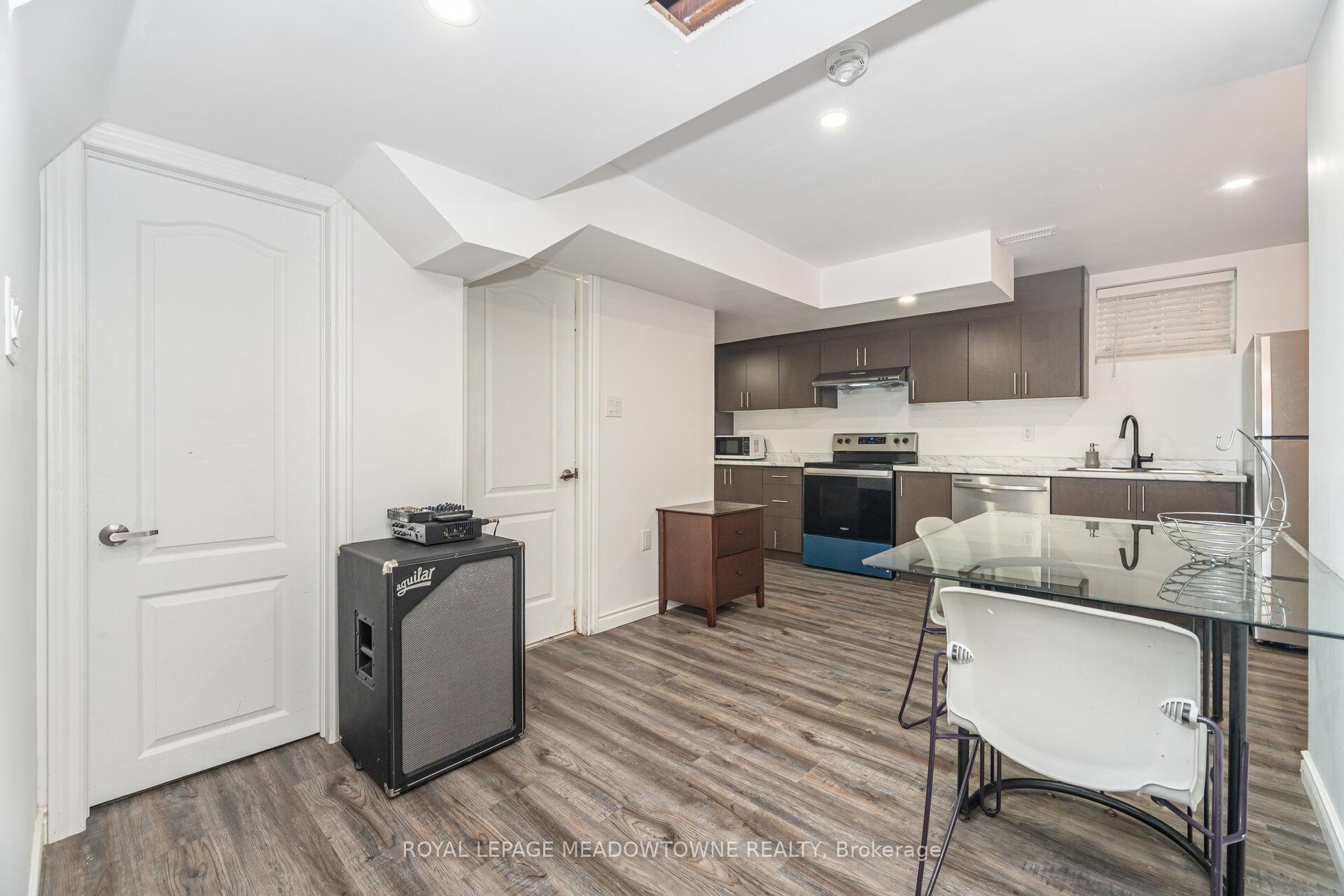 Photo 34 of 301 Ridley Crescent, Southgate — HOMEH