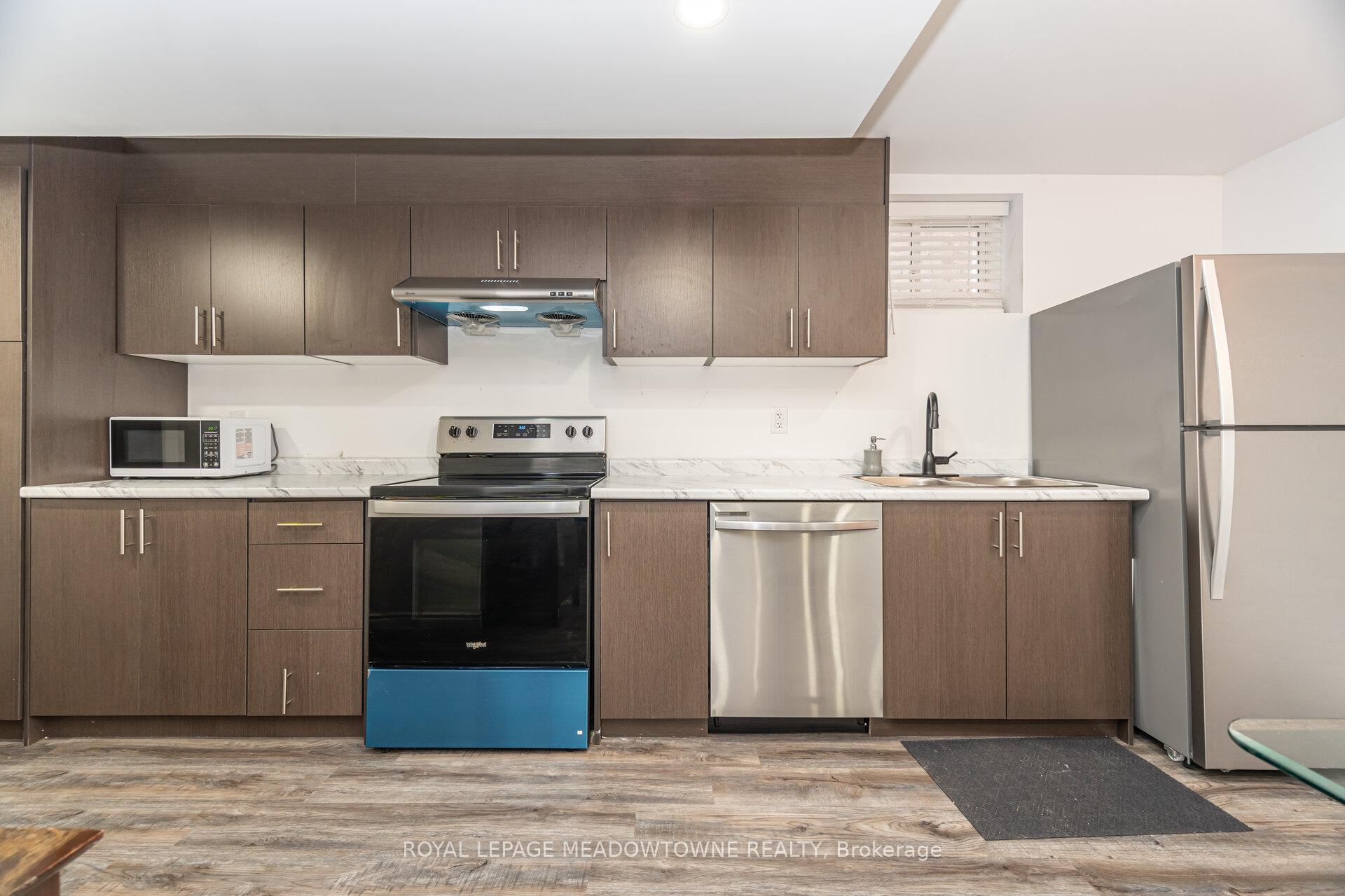 Photo 37 of 301 Ridley Crescent, Southgate — HOMEH