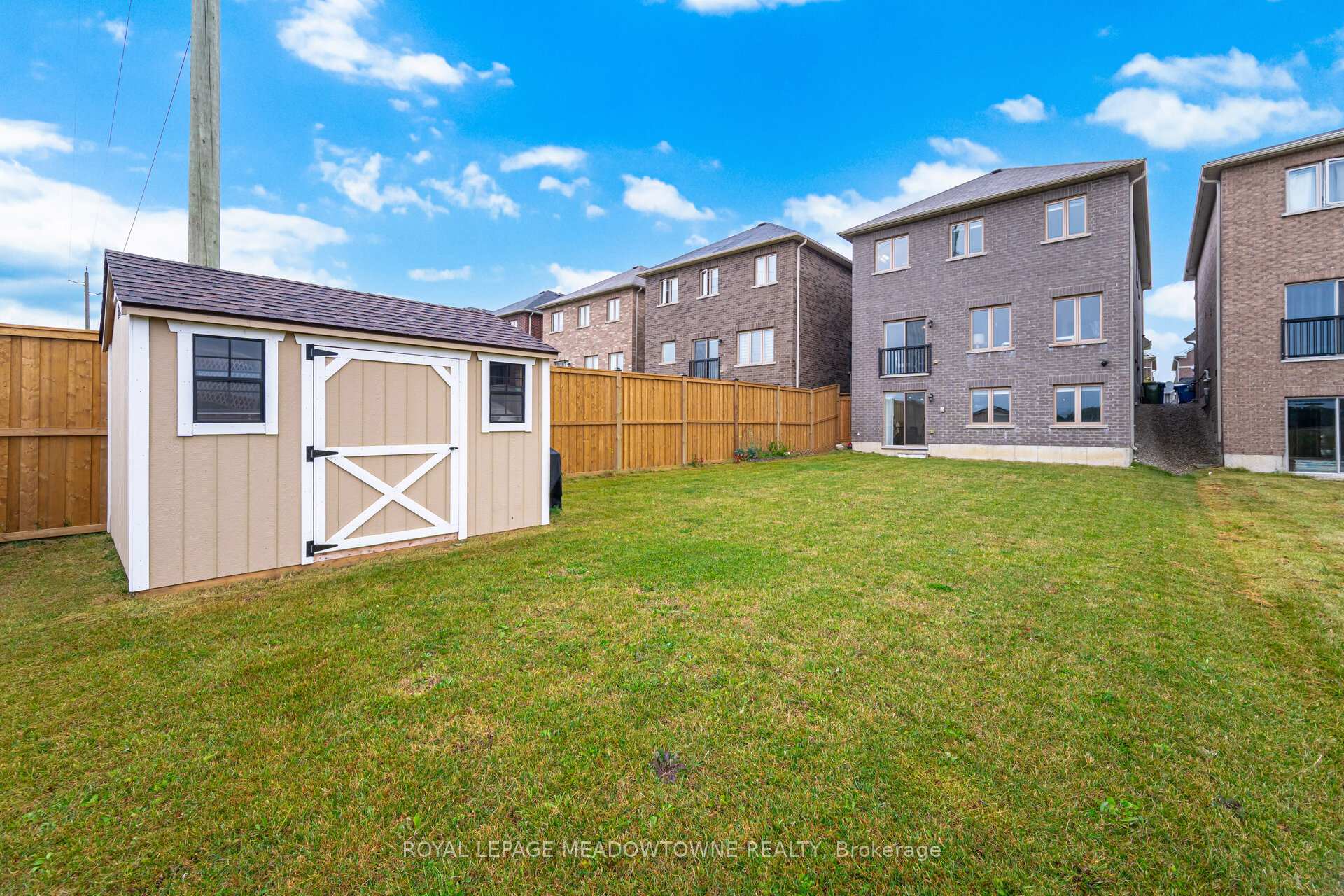Photo 43 of 301 Ridley Crescent, Southgate — HOMEH