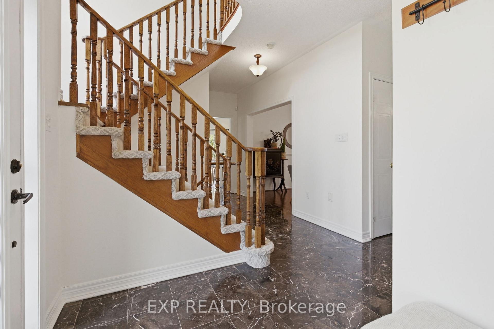 Photo 8 of 2137 Frontier Drive, Oakville, West Oak Trails — HOMEH