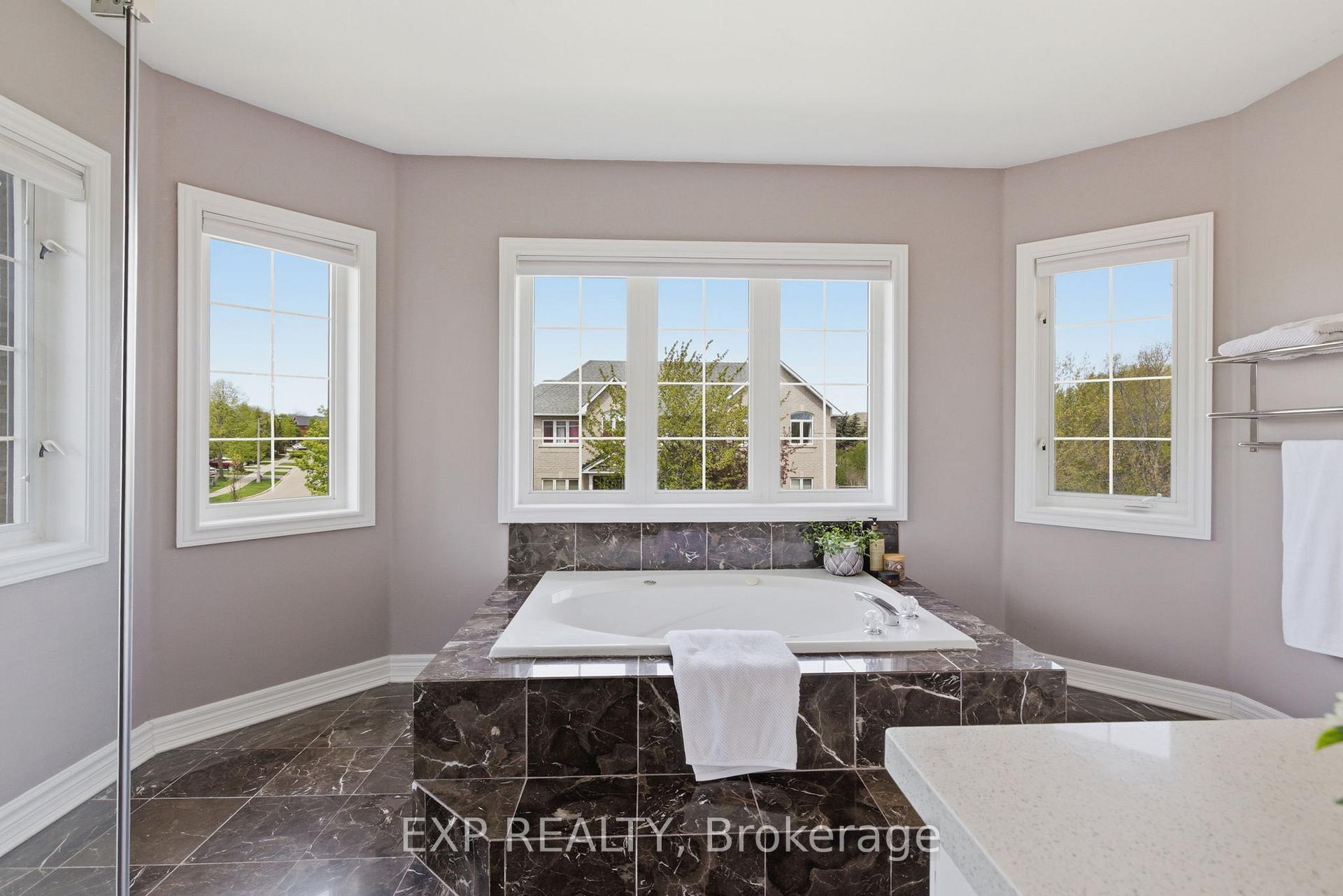 Photo 25 of 2137 Frontier Drive, Oakville, West Oak Trails — HOMEH