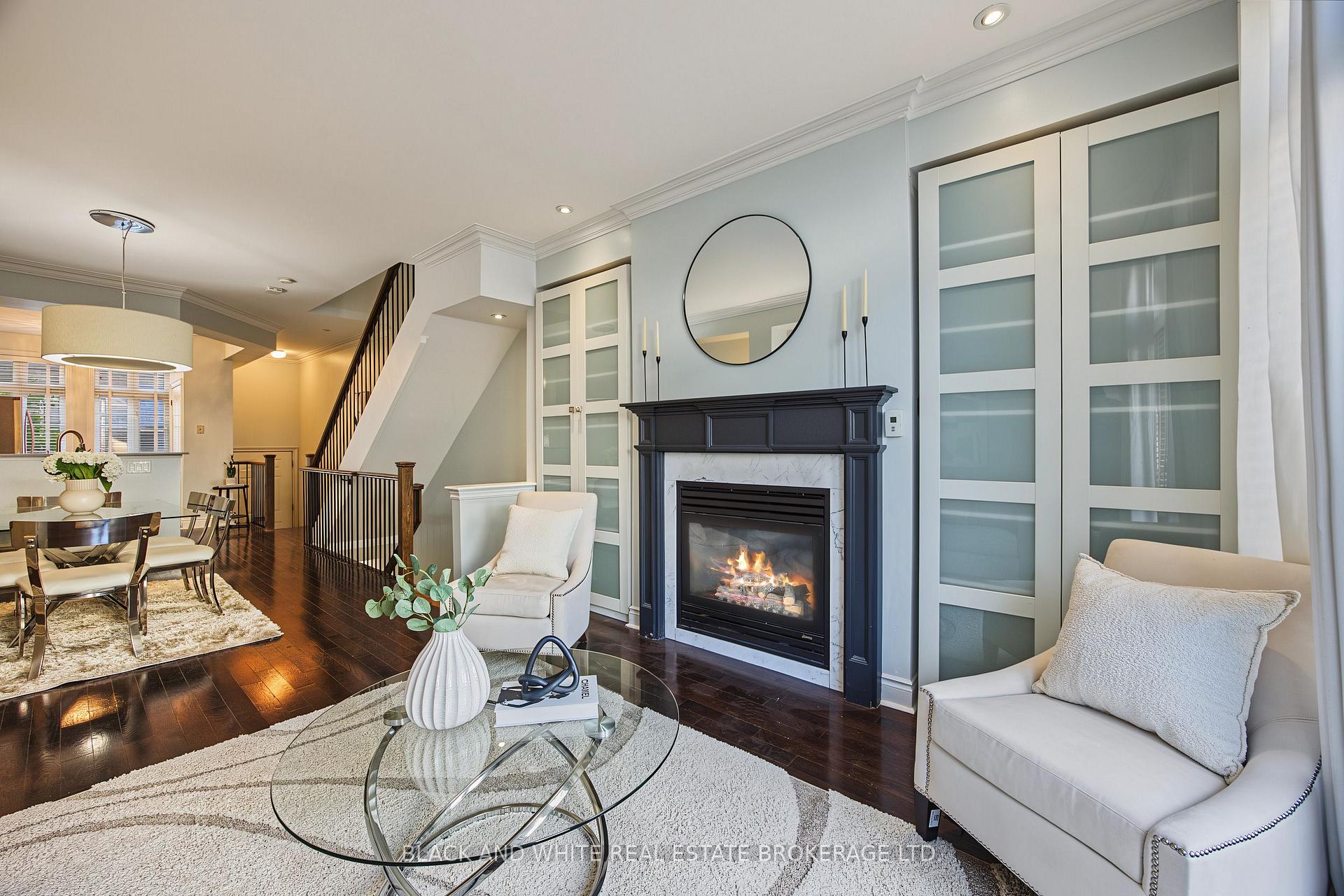 Photo 2 of Unit 5, 265 Van Dusen Boulevard, Etobicoke, Islington-City Centre West — HOMEH
