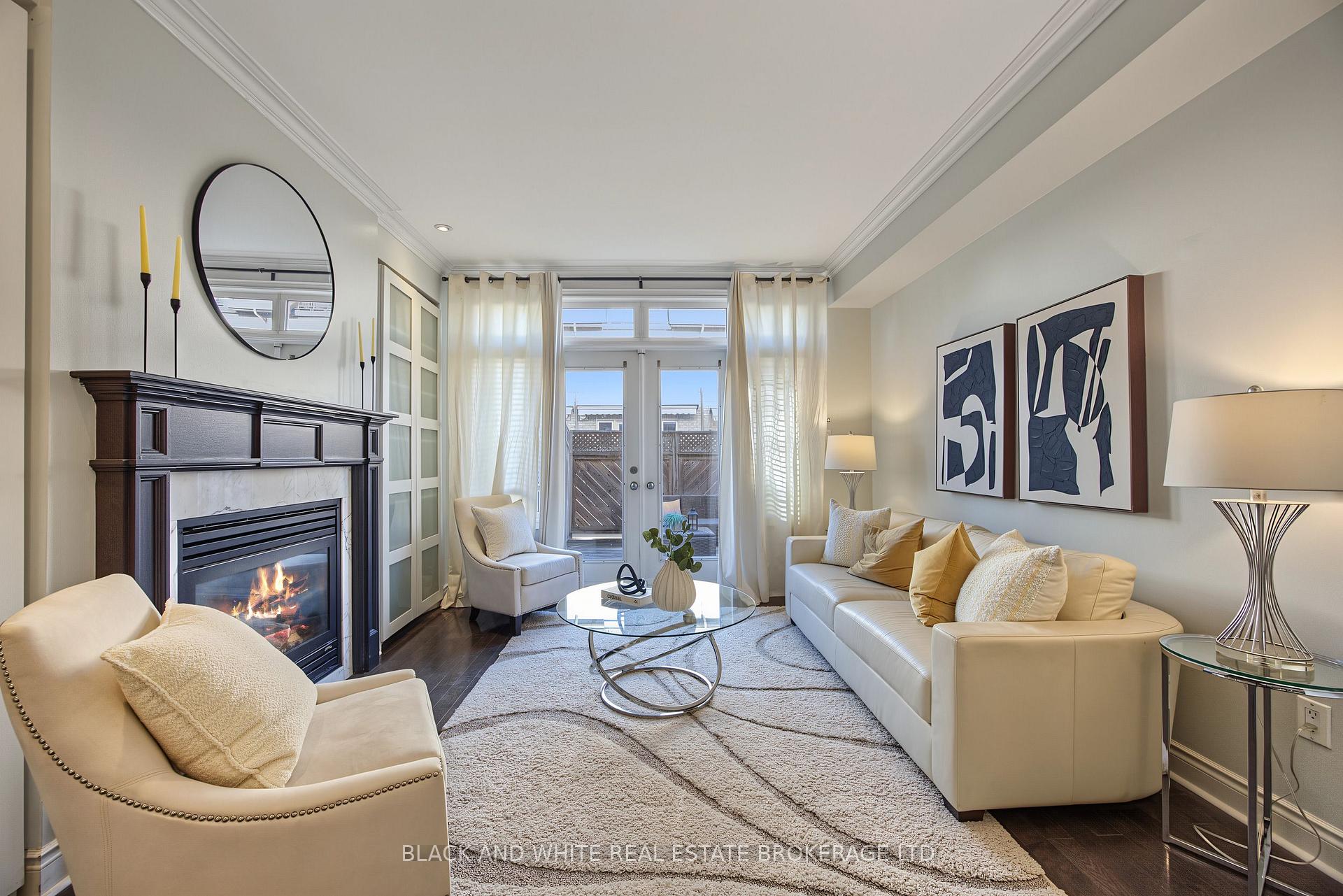 Photo 3 of Unit 5, 265 Van Dusen Boulevard, Etobicoke, Islington-City Centre West — HOMEH