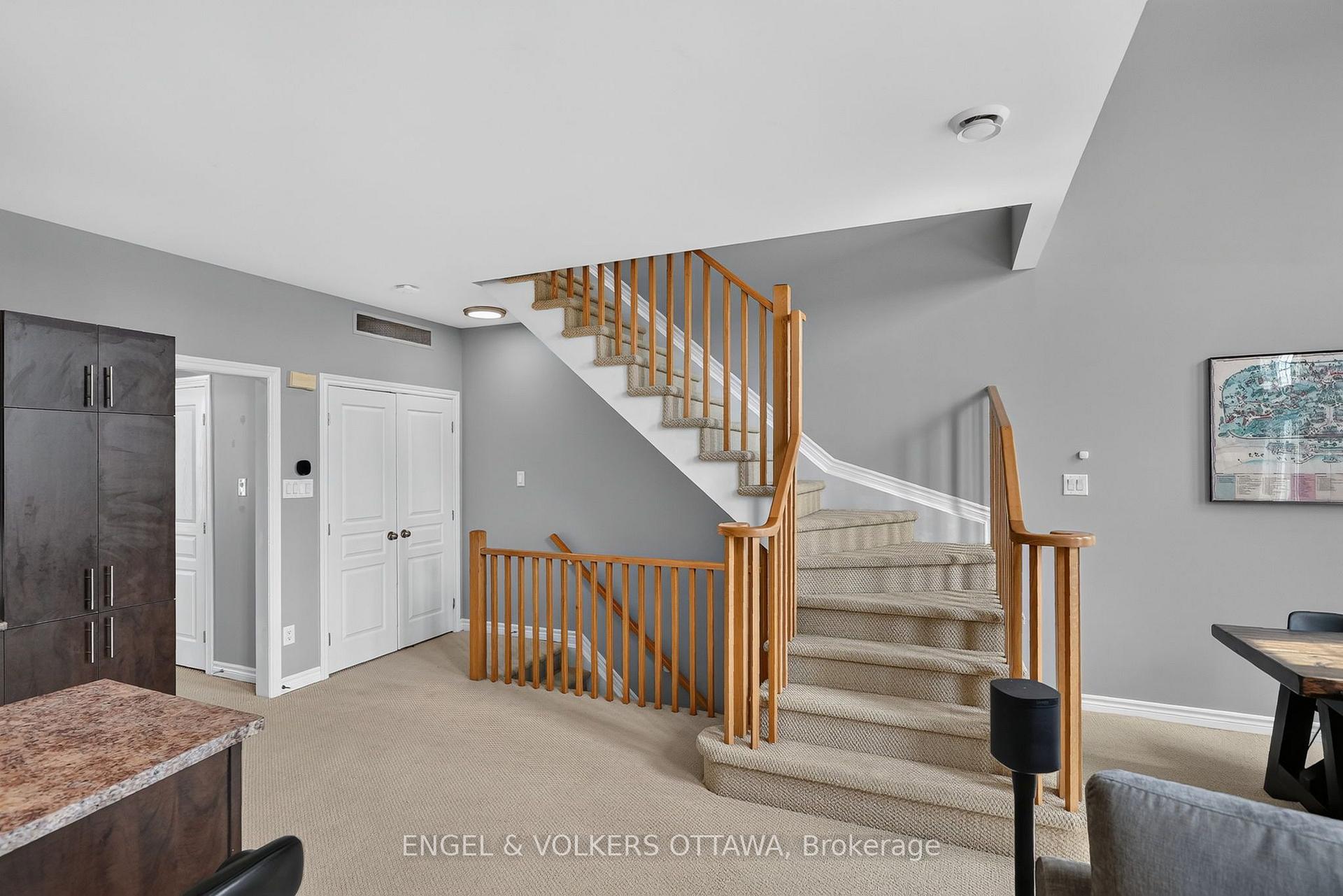 Photo 6 of 123 Eye Bright Crescent, Ottawa, Riverside South/Gloucester Glen — HOMEH