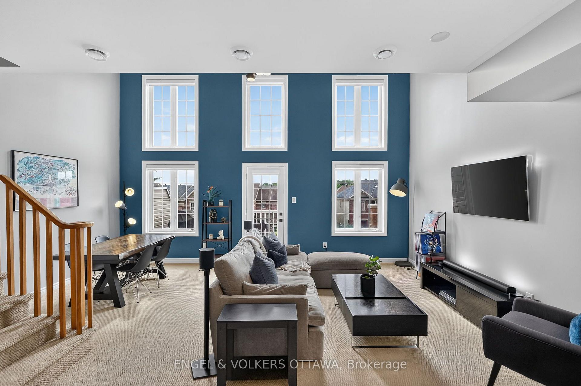 Photo 10 of 123 Eye Bright Crescent, Ottawa, Riverside South/Gloucester Glen — HOMEH
