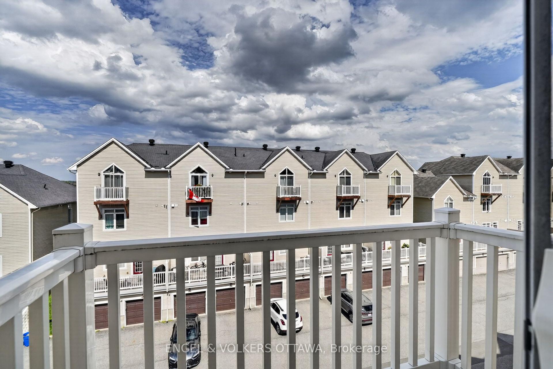Photo 33 of 123 Eye Bright Crescent, Ottawa, Riverside South/Gloucester Glen — HOMEH