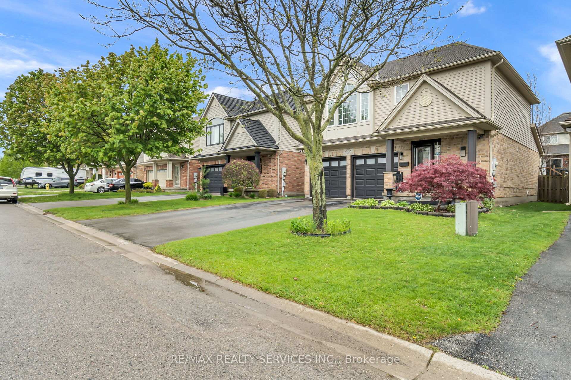 Photo 4 of 752 North Leaksdale Circle, London, South U — HOMEH